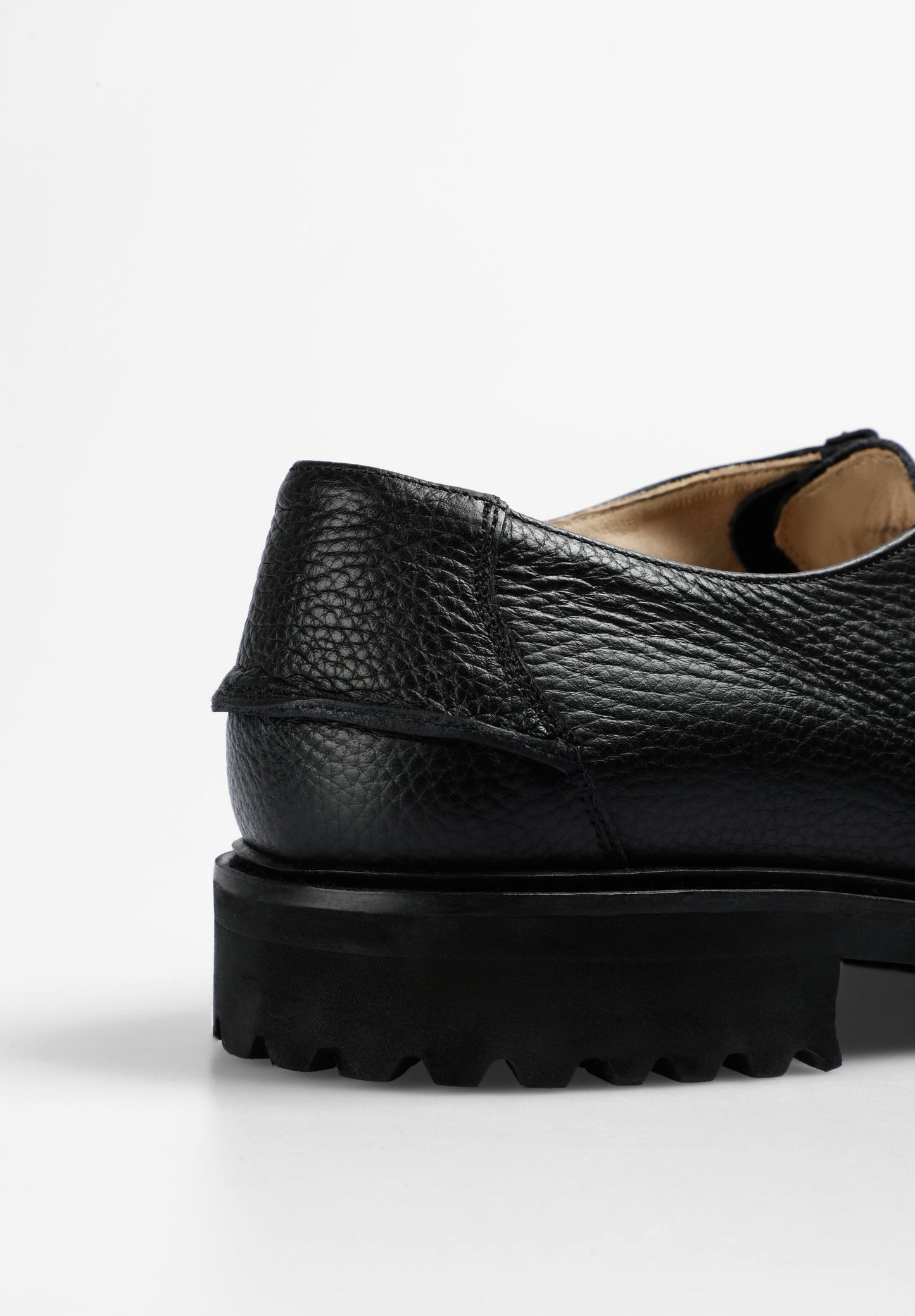 LEATHER SHOES WITH TRACK SOLES