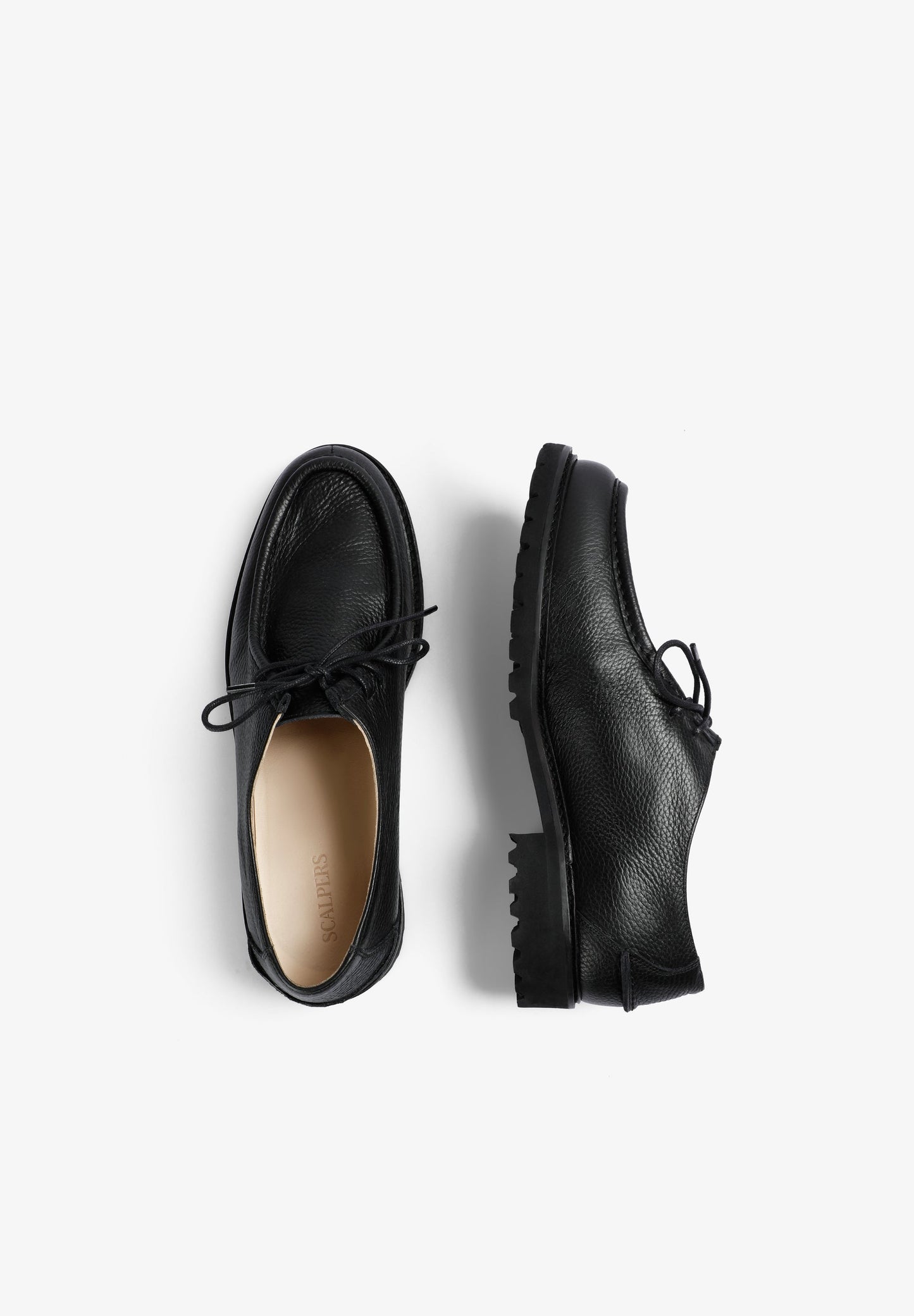 LEDERSCHUHE MIT GEZAHNTER SOHLE