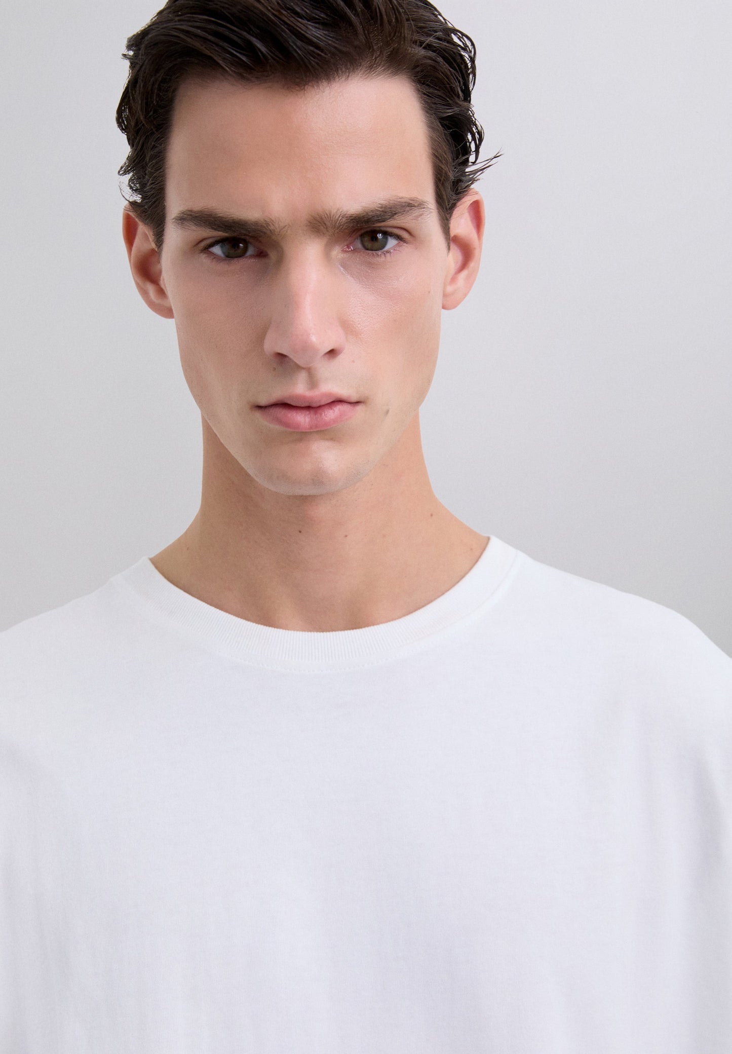 SOLID TEE