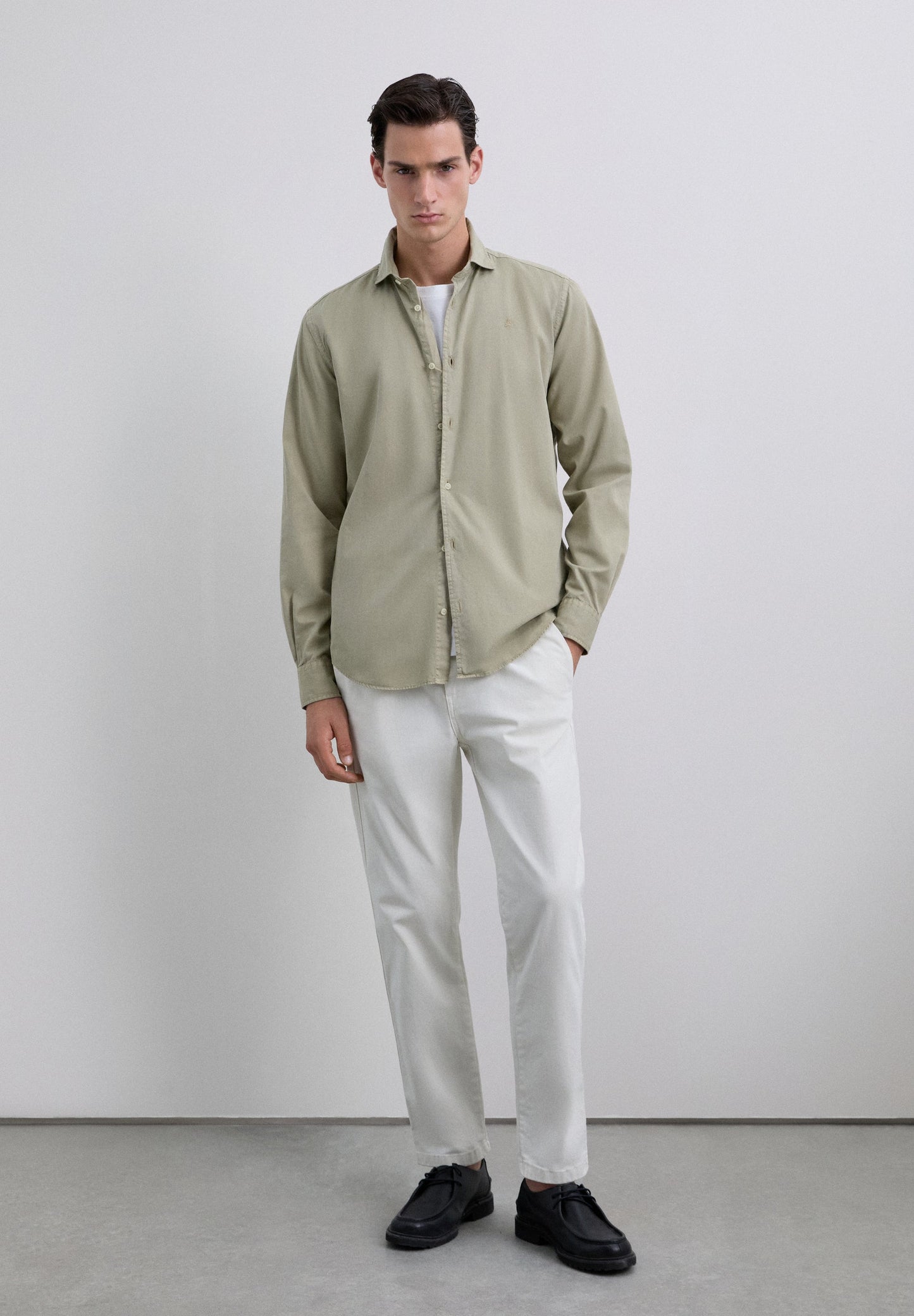 REGULAR FIT EMBROIDERED SHIRT
