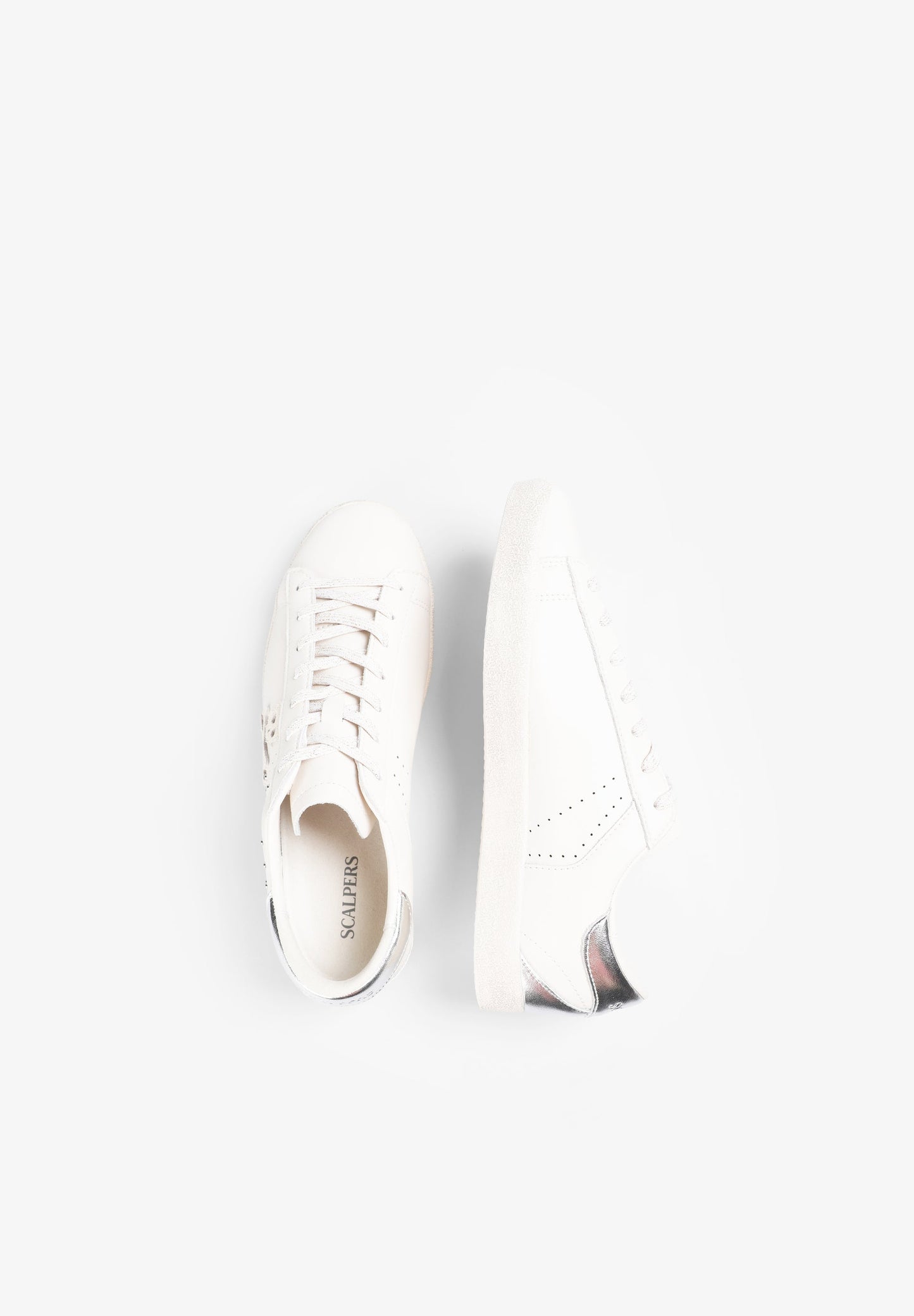 SNEAKERS STUDS LEER DOODSHOOFD