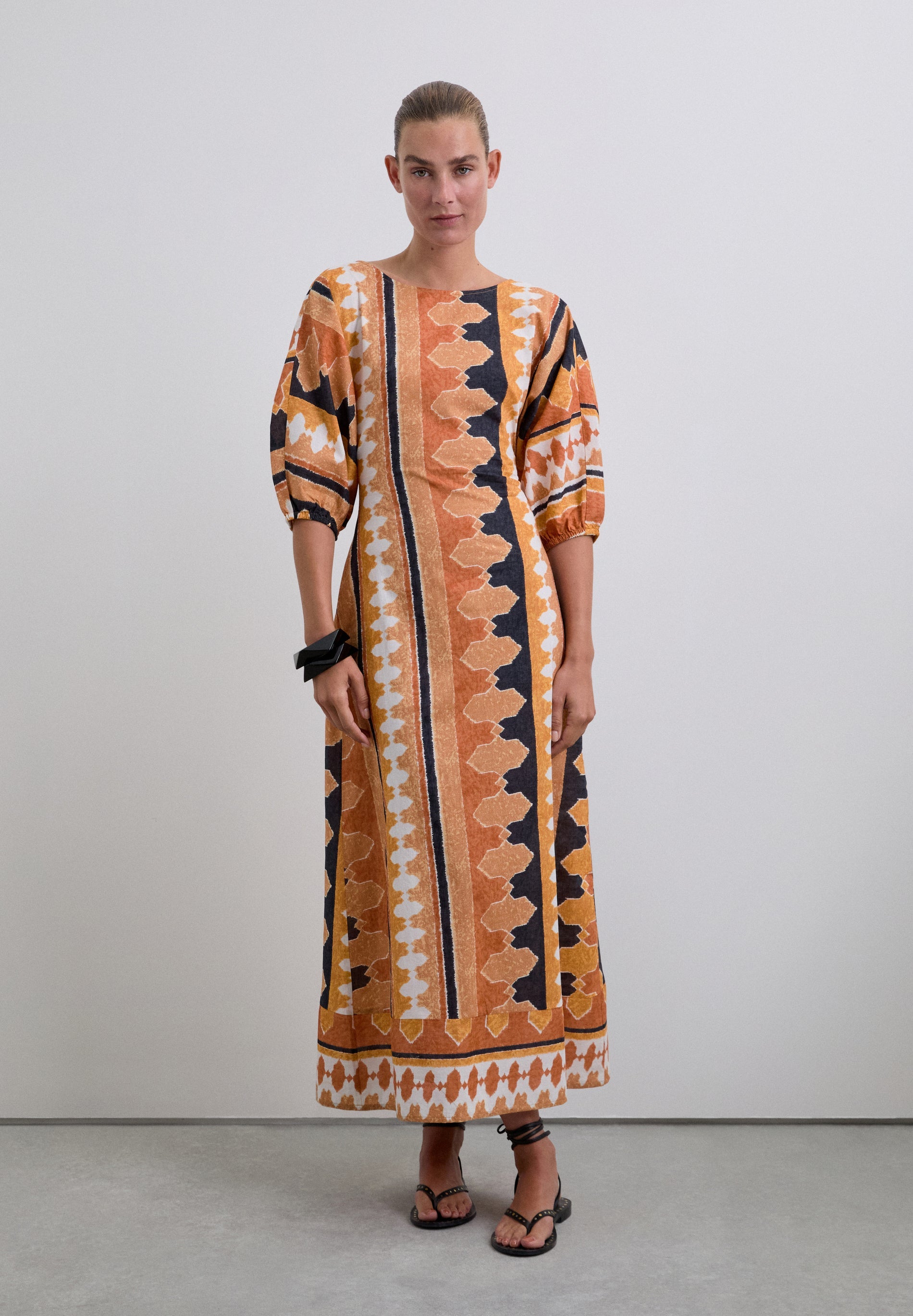MIDIKLEID MIT ETHNIC-PRINT