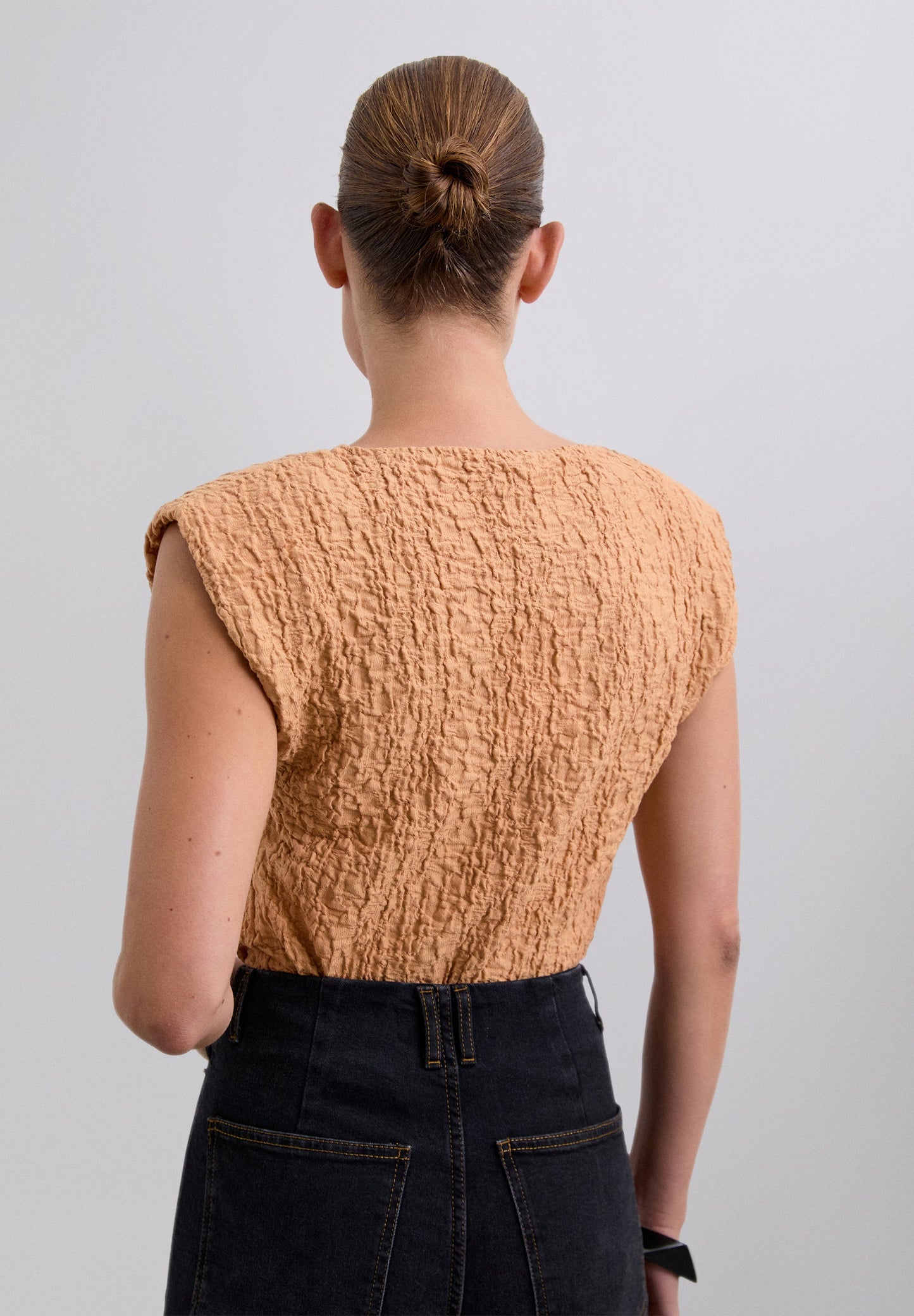 SCWRINKLEPADDED TEE