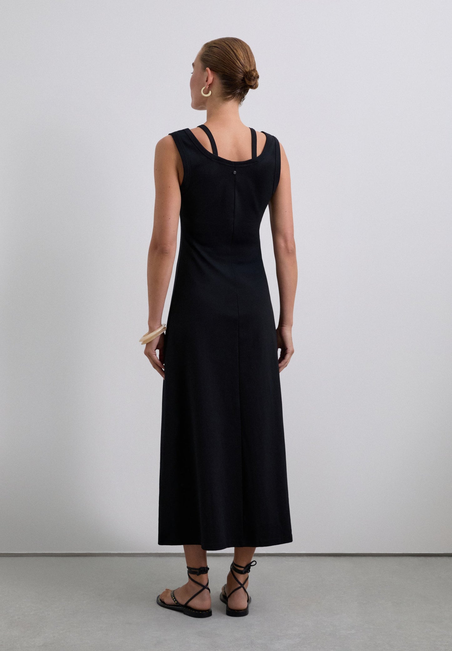 ROBE MIDI CUT OUT