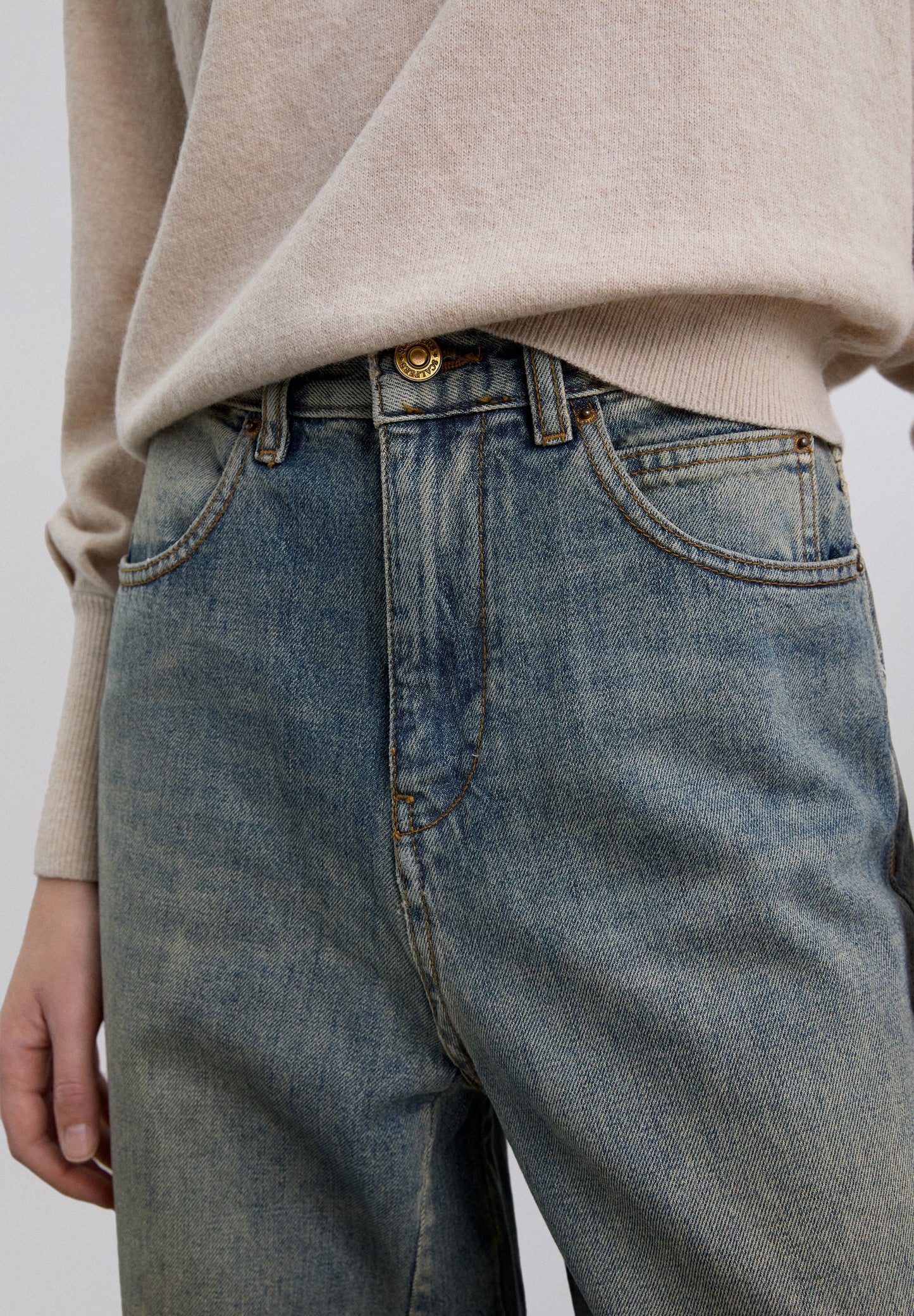 FULL-LENGTH-JEANS MIT HOHEM BUND