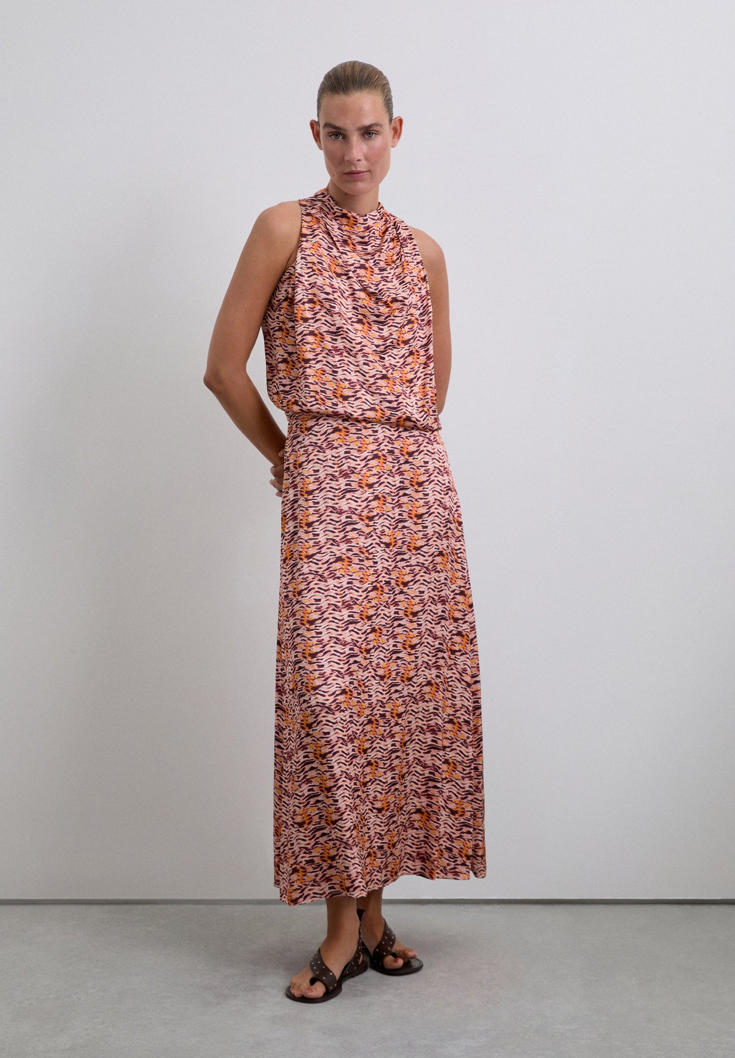 NECKHOLDER-TOP MIT PRINT