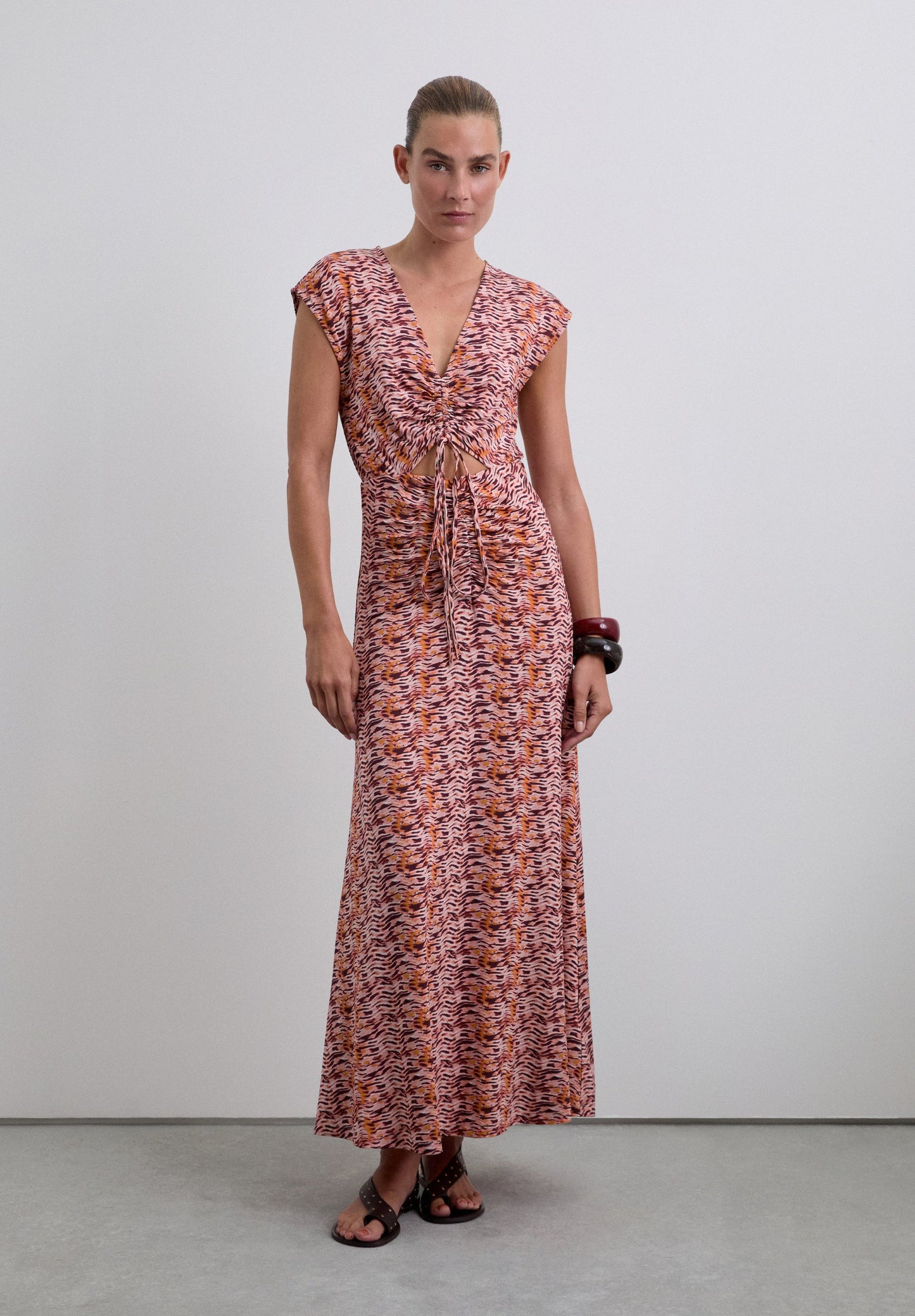 ROBE IMPRIMÉE CUT OUT
