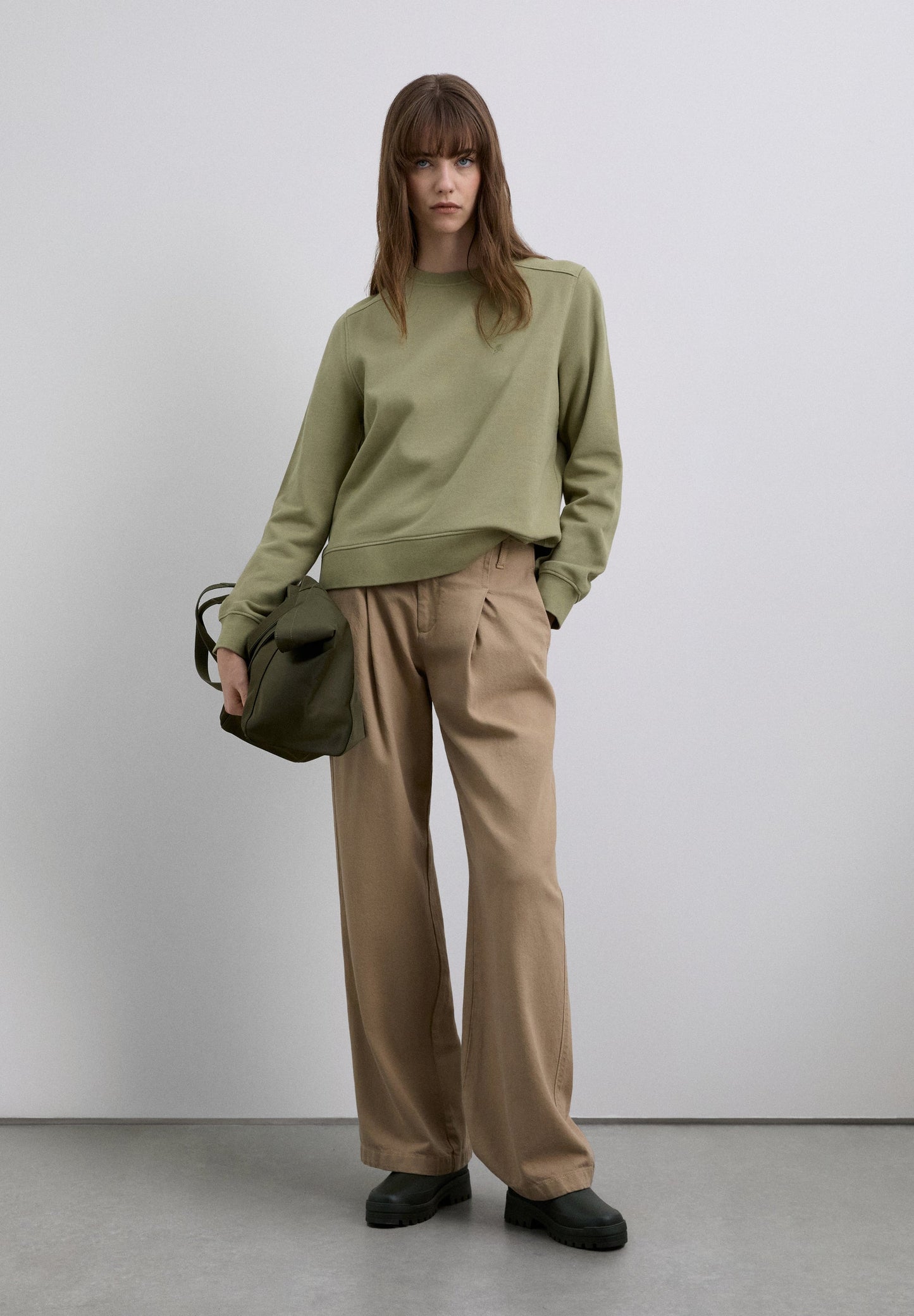 BASIC-HOODY MIT TOTENKOPF