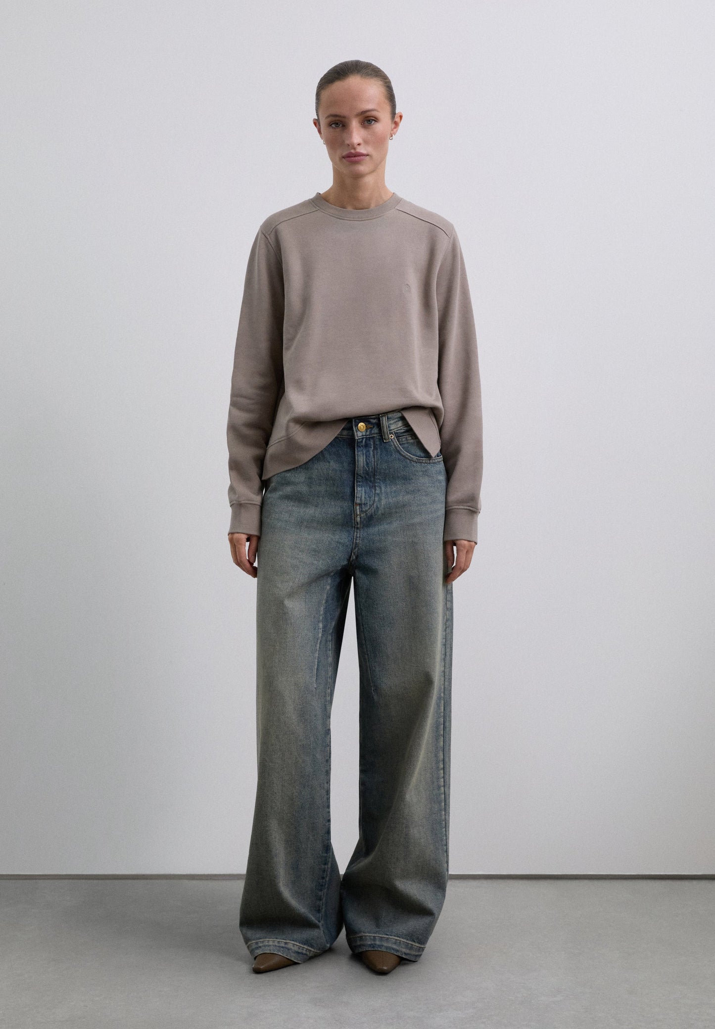 BASIC-HOODY MIT TOTENKOPF