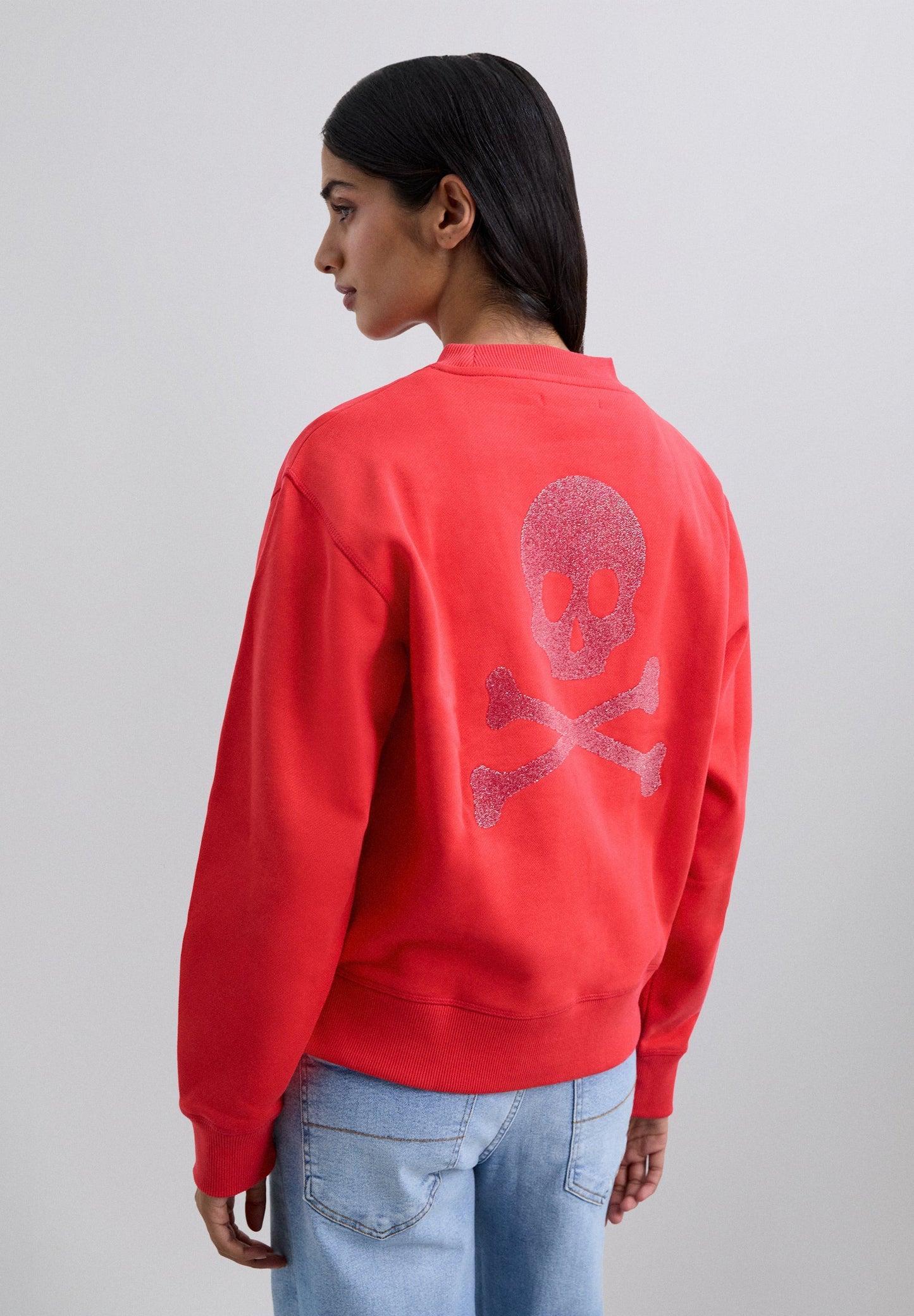SWEAT SKULL PAILLETÉ DANS LE DOS