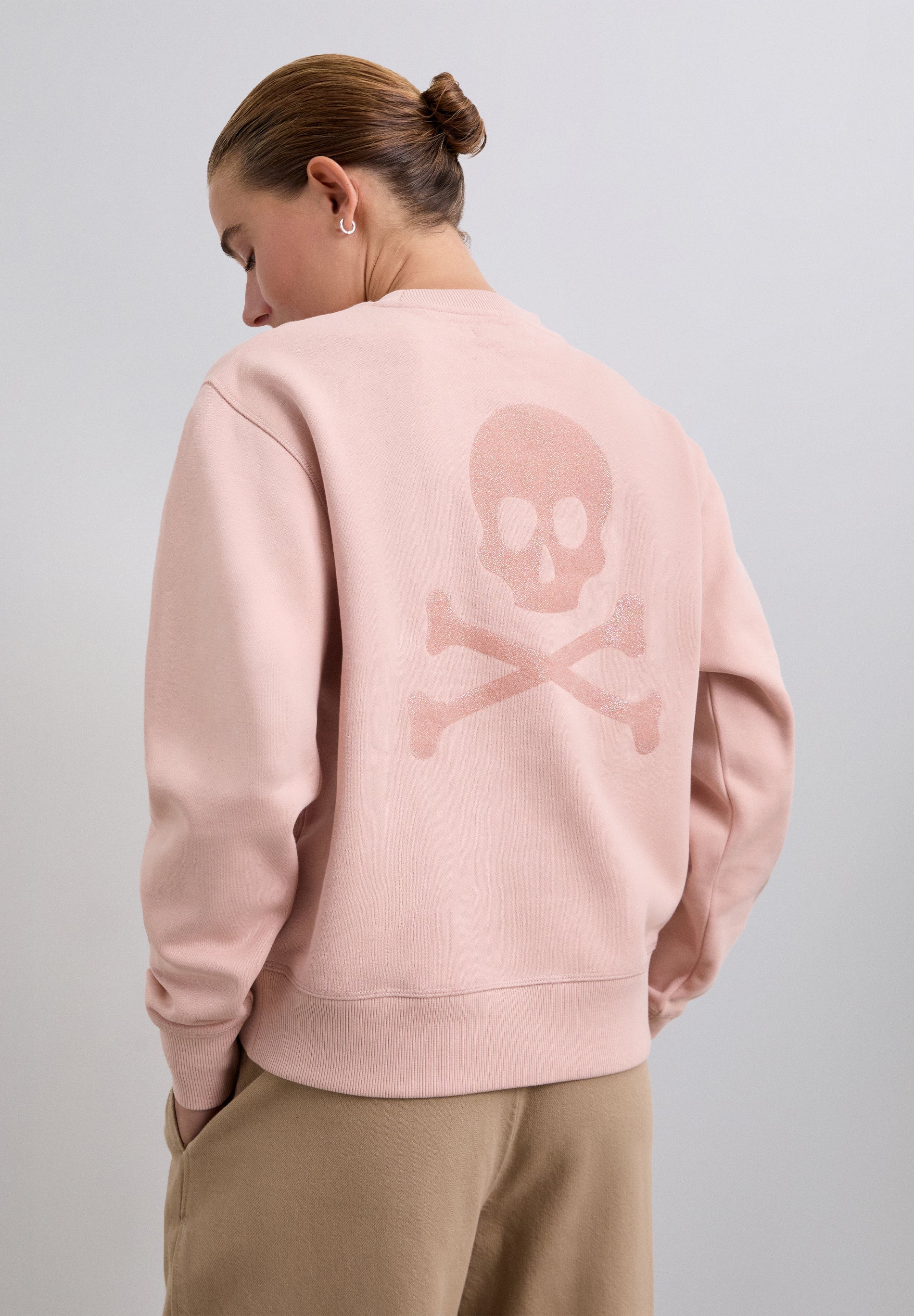 SWEAT SKULL PAILLETÉ DANS LE DOS