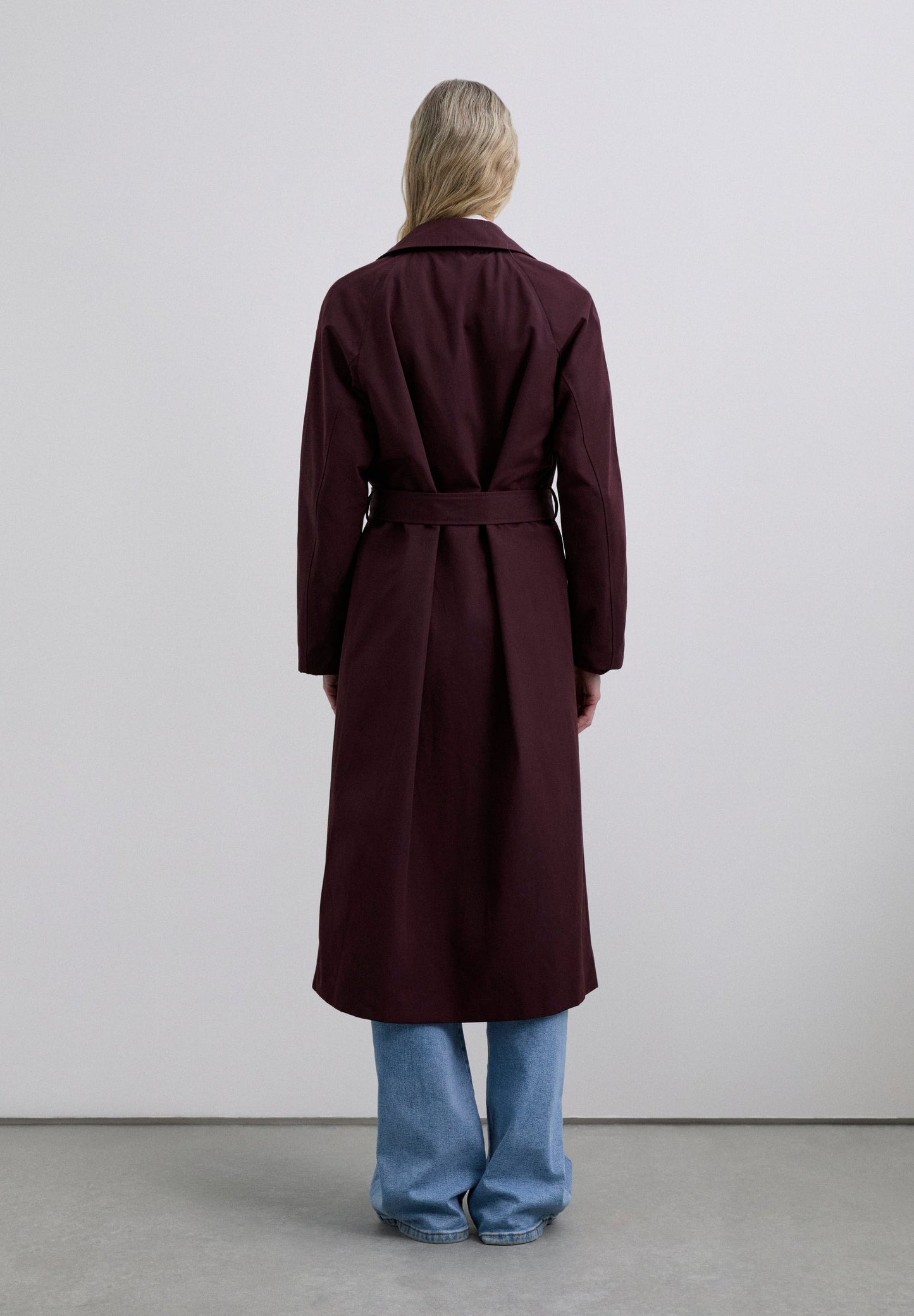 WATERPROOF TRENCH COAT