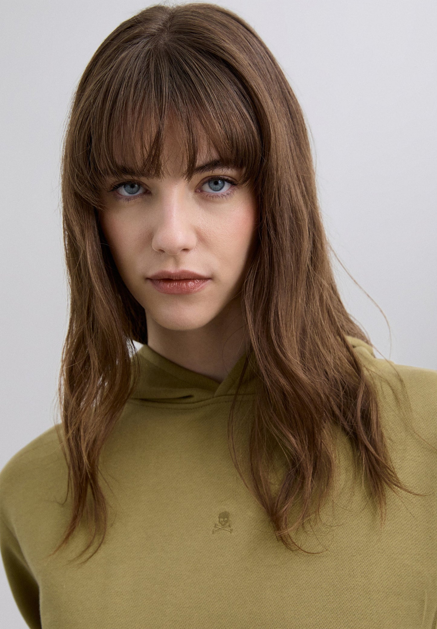 BASIC-HOODY MIT TOTENKOPF UND KAPUZE