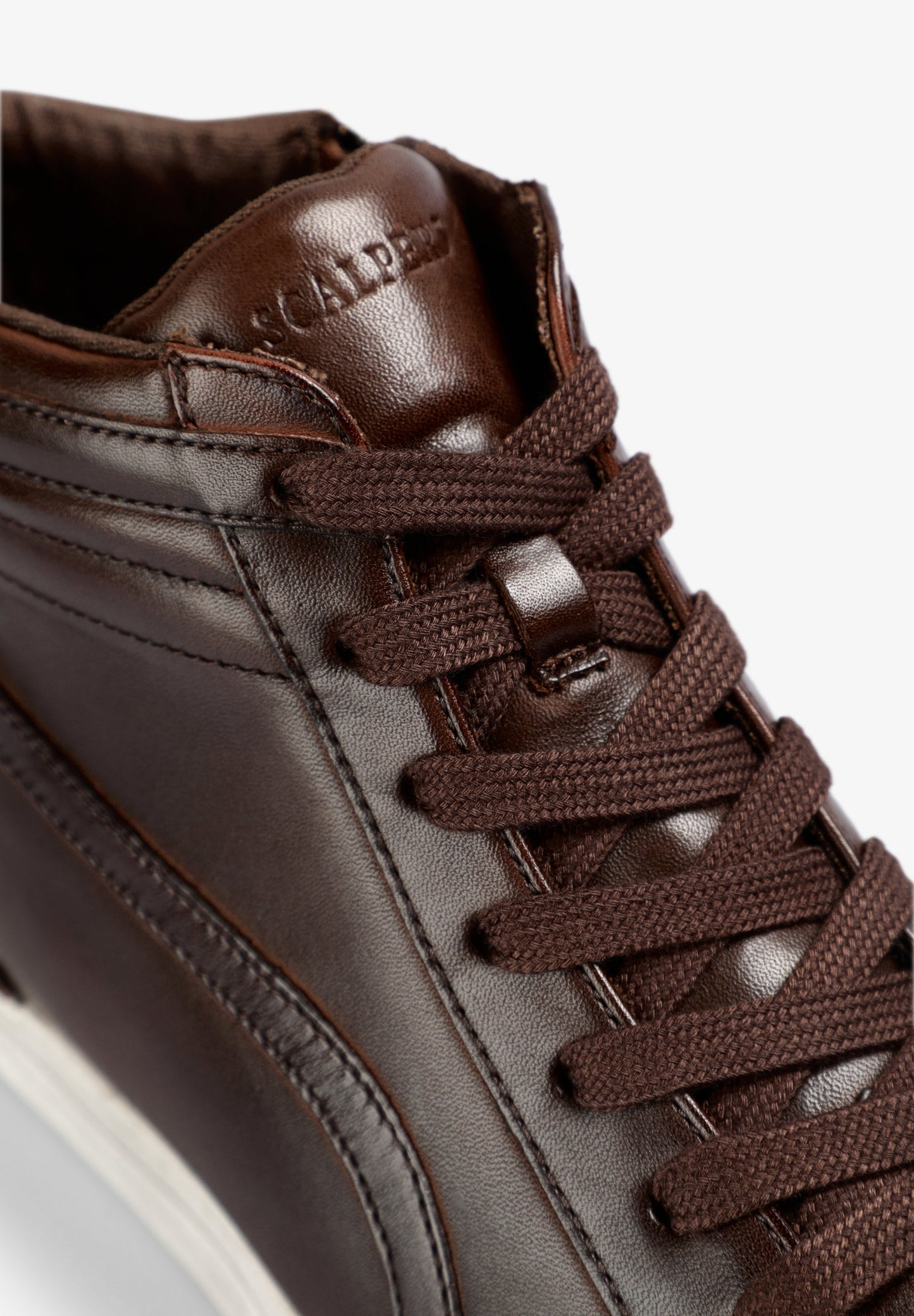 SNEAKERS ALTAS PIEL CALAVERA - Scalpers