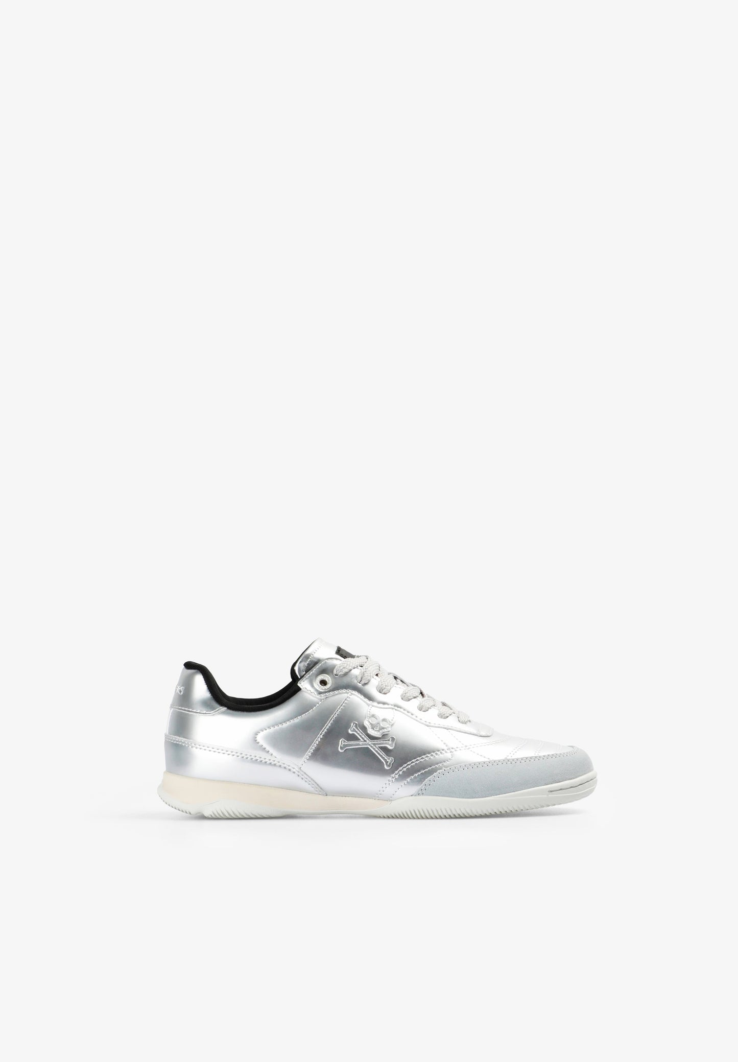METALLIC-SNEAKER
