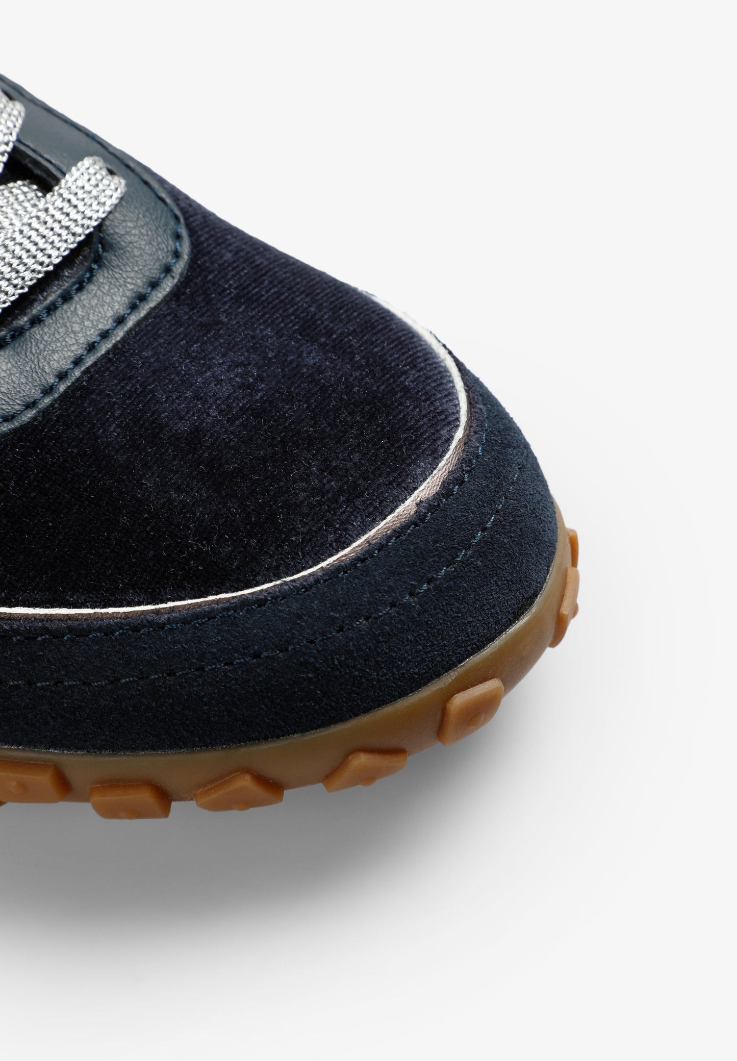 BASKETS RÉTRO EN VELOURS