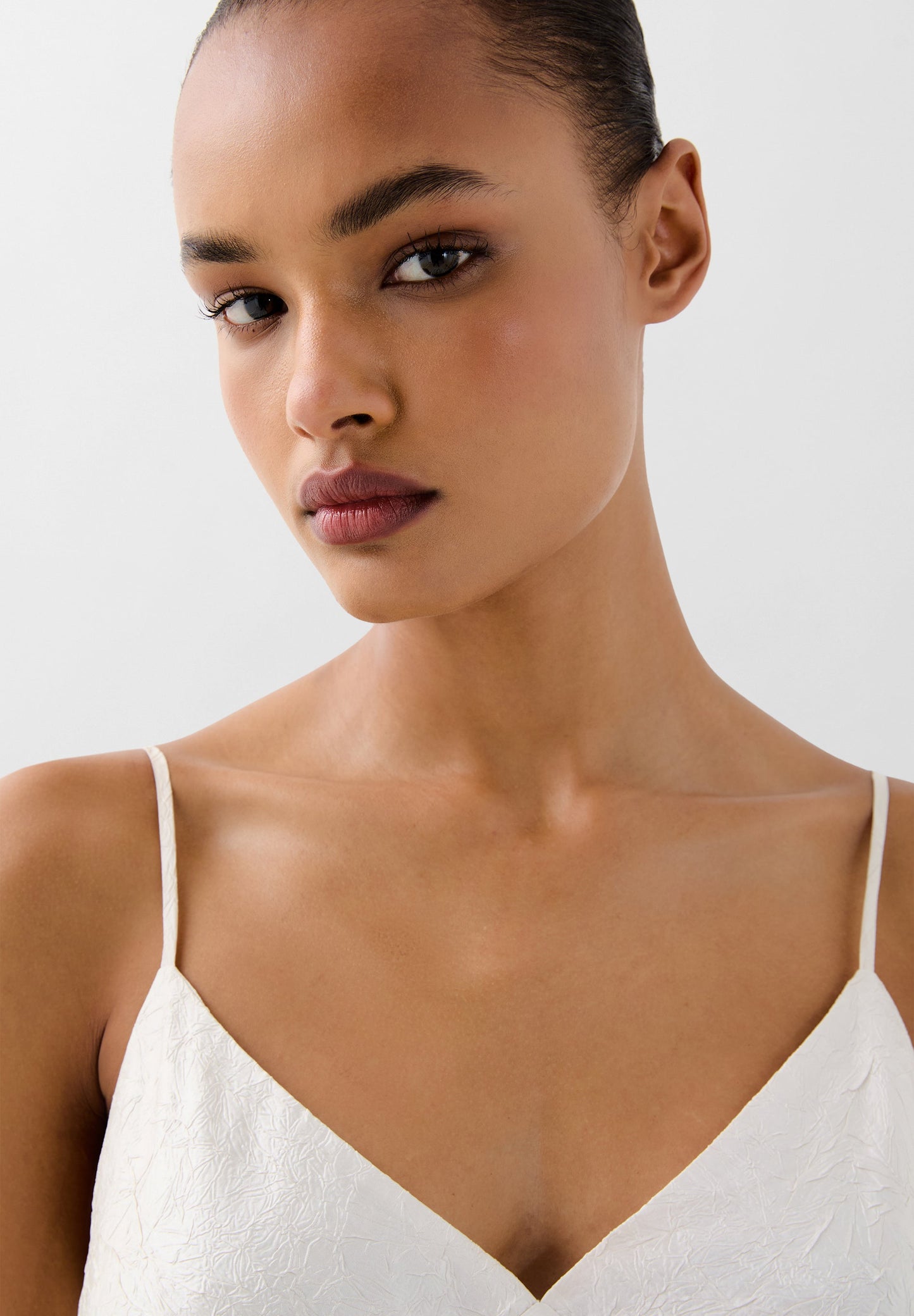 SLIP-KLEID FLIESSENDE STRUKTUR