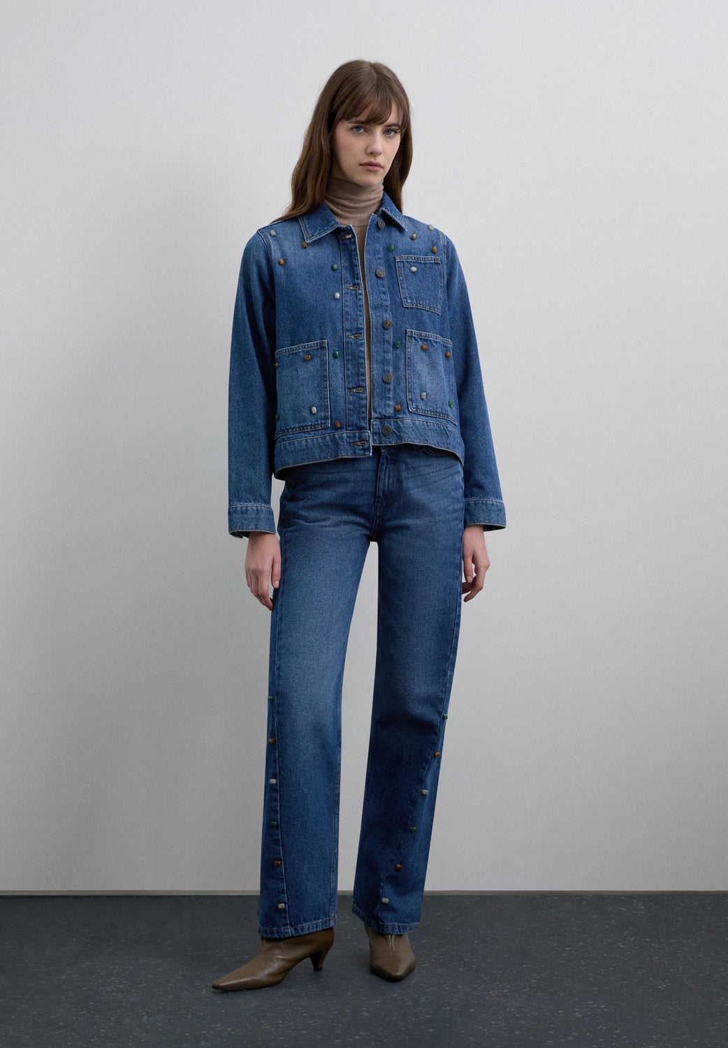 PANTALÓN DE TIRO ALTO APLIQUES - Scalpers