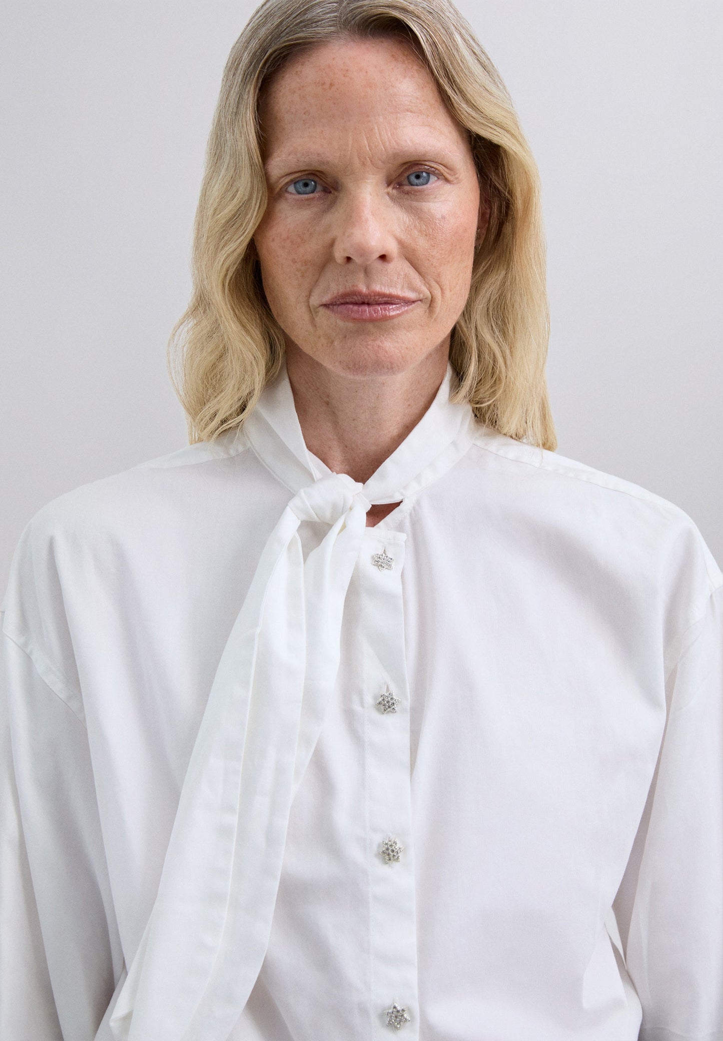 CHEMISE DÉTAIL NŒUD