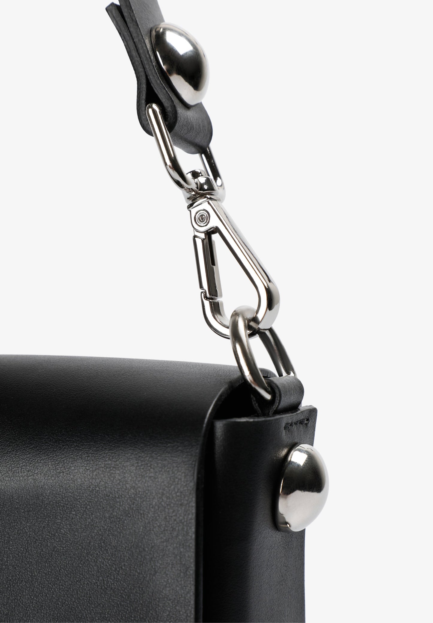 MINI SAC 100 % CUIR CLOUTÉ