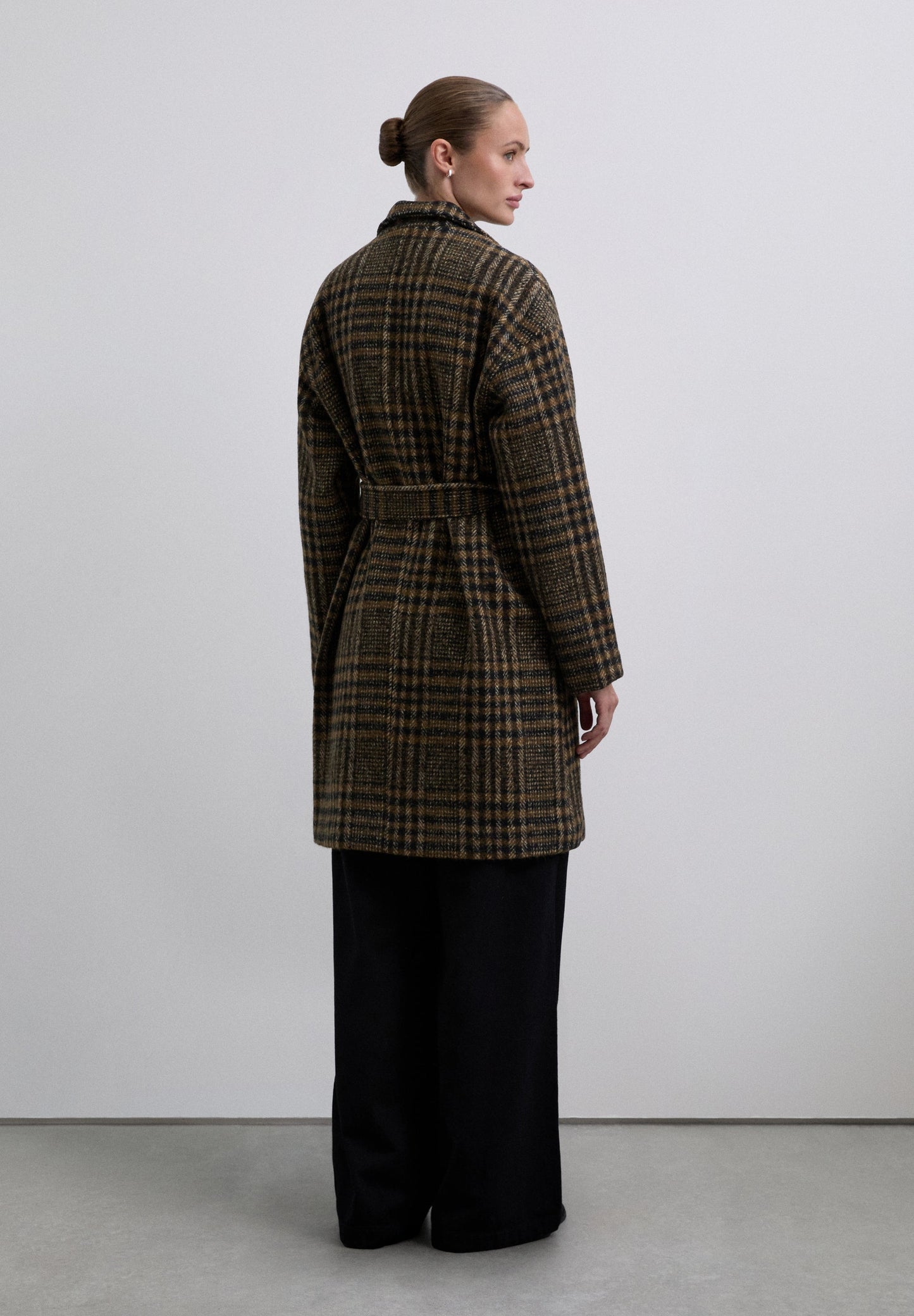 CROPPED WOOL COAT