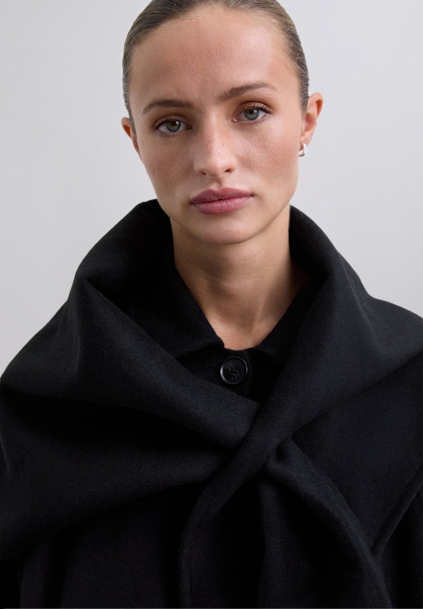 SCHANDMADESCARF COAT