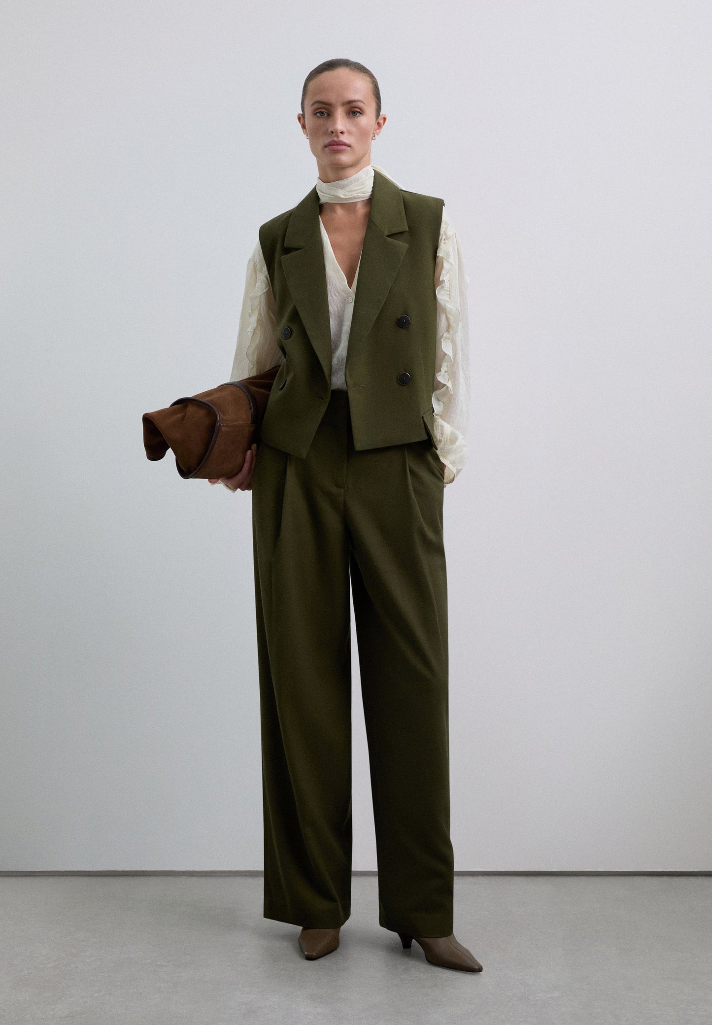 CROPPED-BLAZER AUSEINANDERNEHMBAR