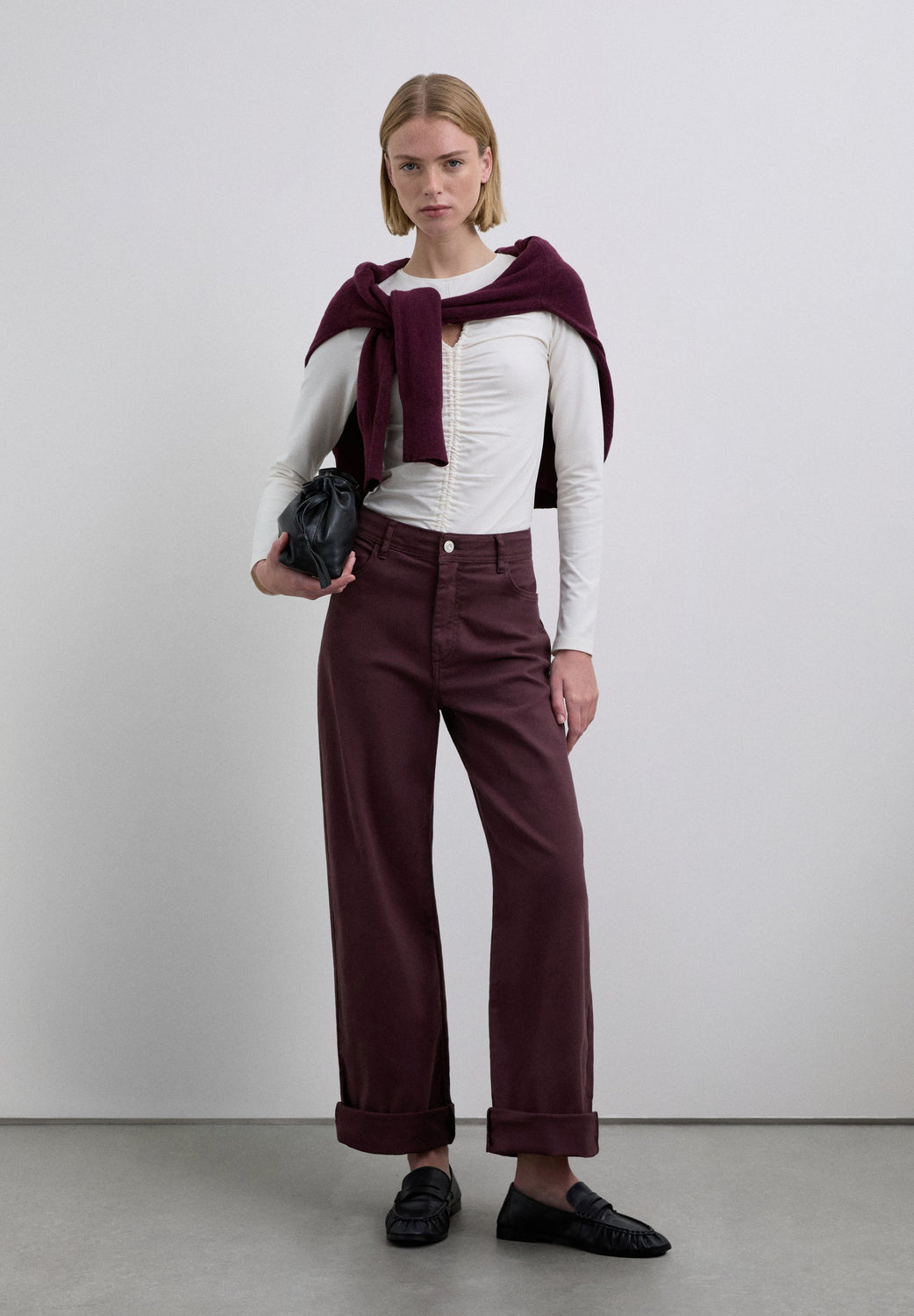 CAMISETA ABERTURA FRUNCES - Scalpers