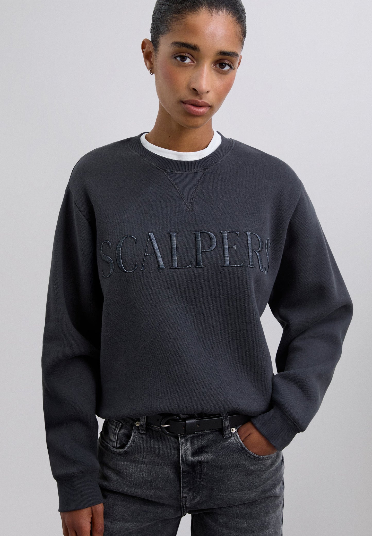 SOFT SWEATER LOGO