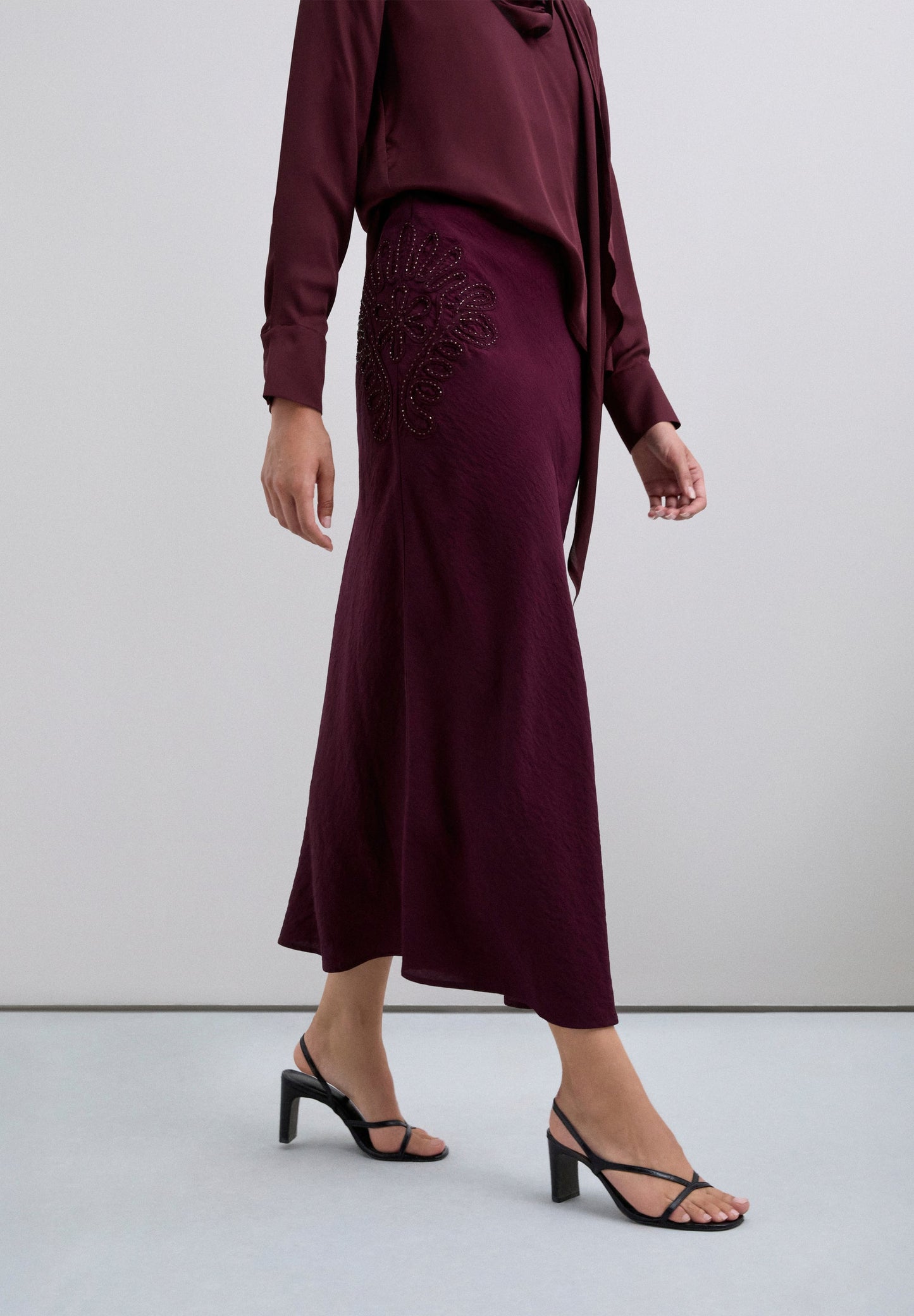 SCFLOWEREMB SKIRT
