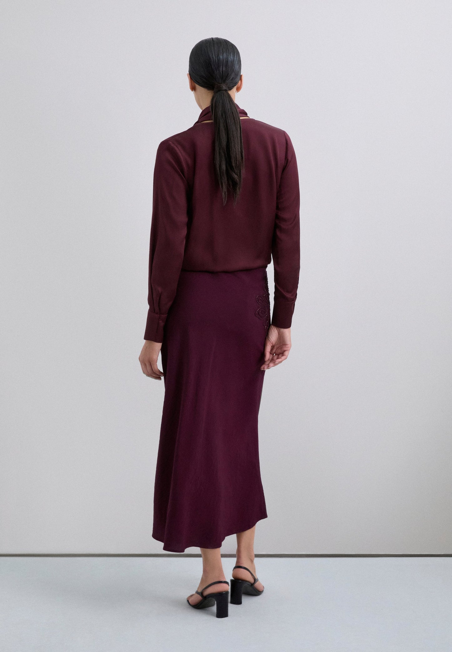 SCFLOWEREMB SKIRT