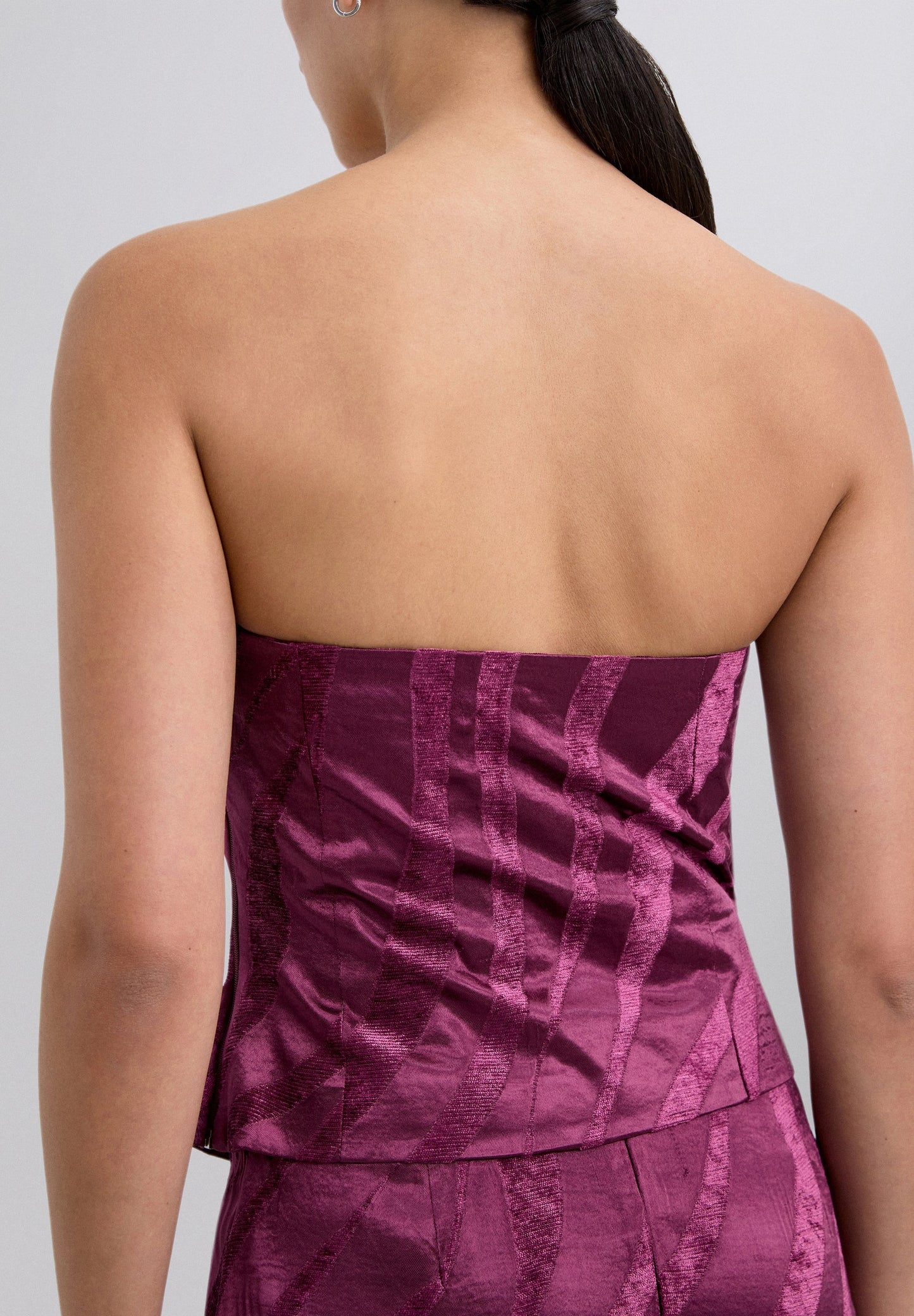 ASYMMETRISCHES BANDEAU-TOP