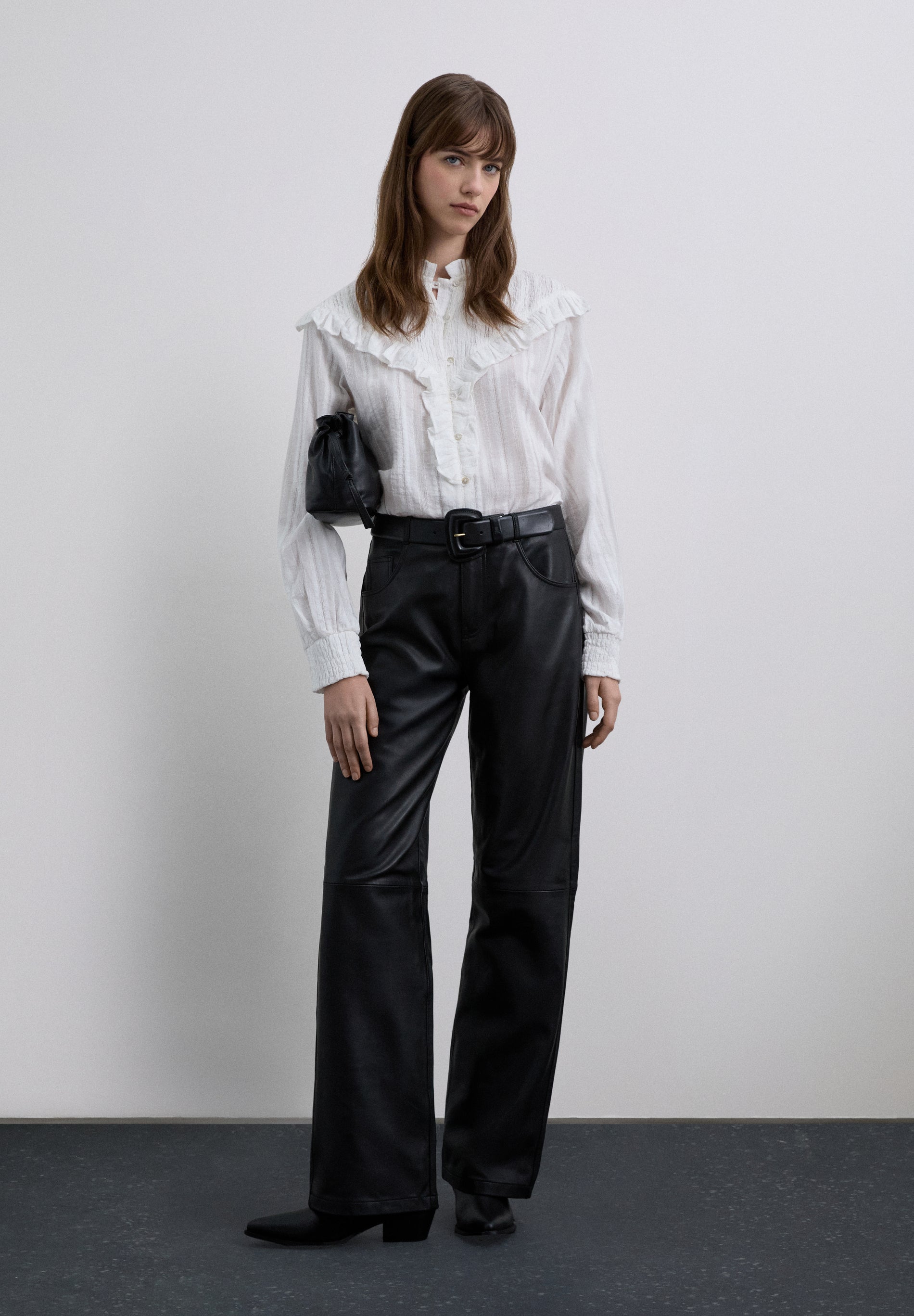 STRAIGHT LEATHER TROUSERS