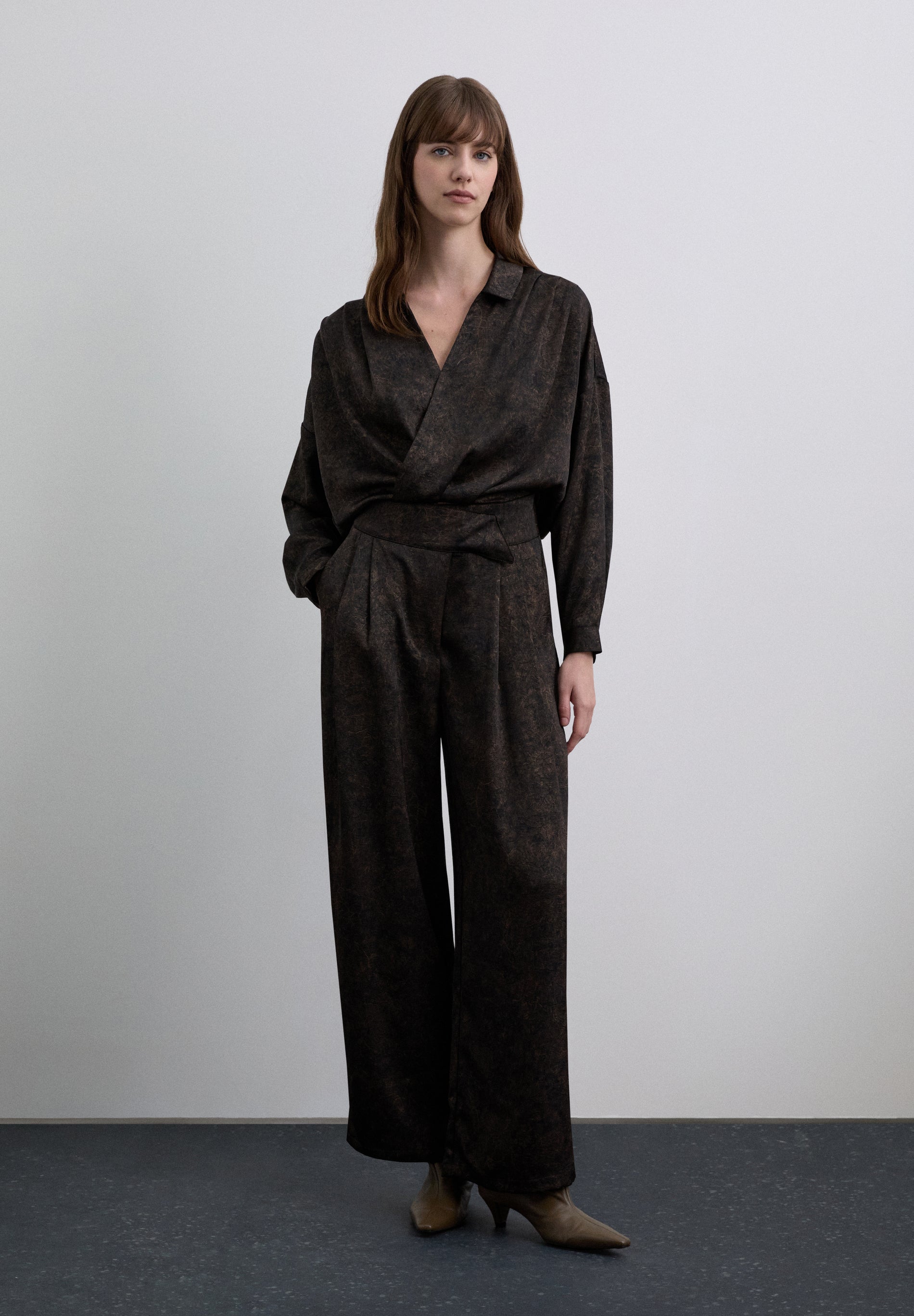 PRINTED SATIN TROUSERS