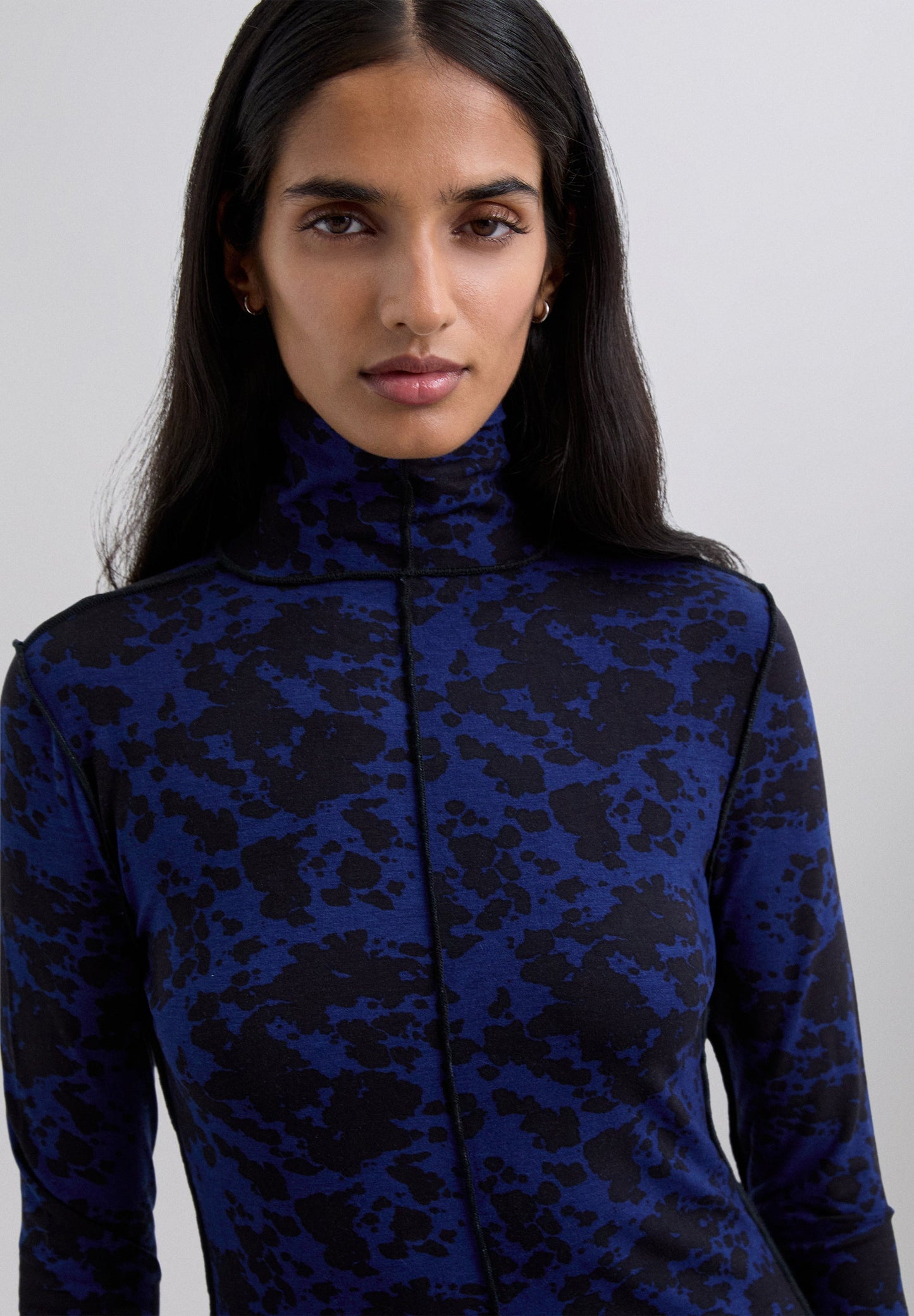 MIDIKLEID MIT ANIMALPRINT