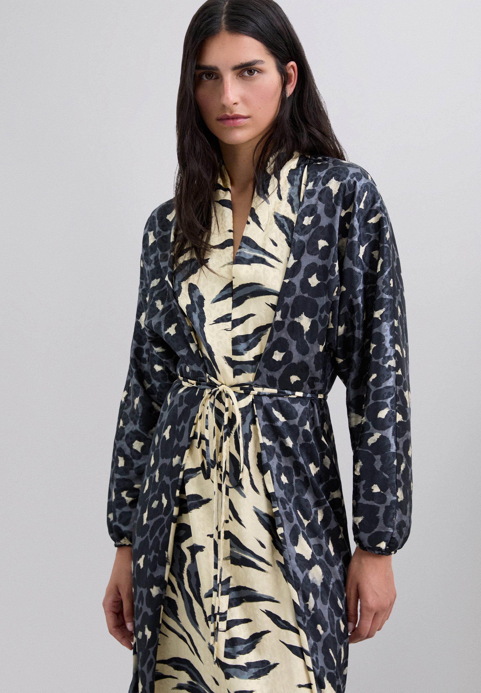 LANGES KLEID MIT ANIMAL-PRINT