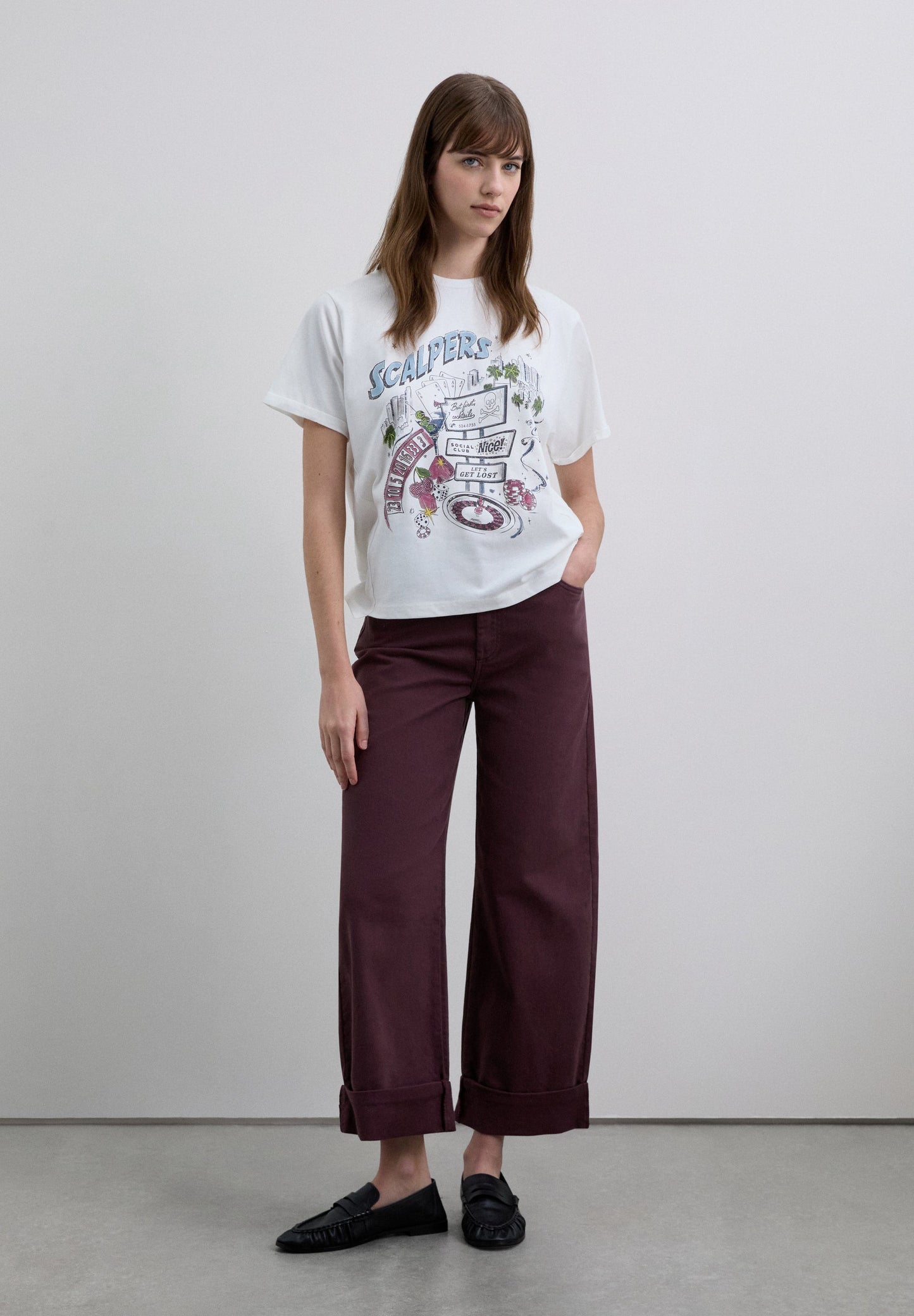 ASYMMETRISCHES T-SHIRT MIT PRINT