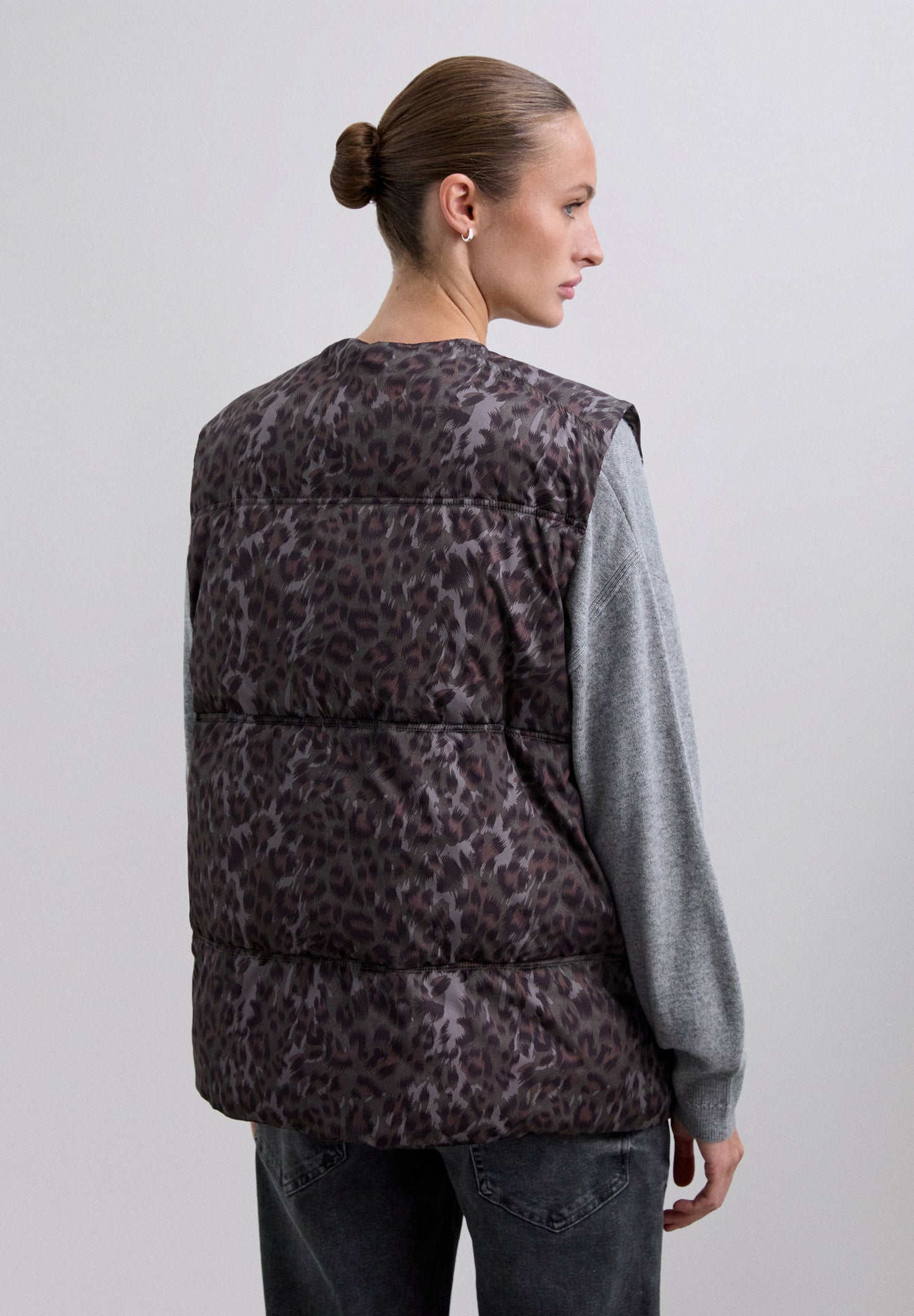 GILET SANS MANCHES MOTIF ANIMAL DÉMONTABLE