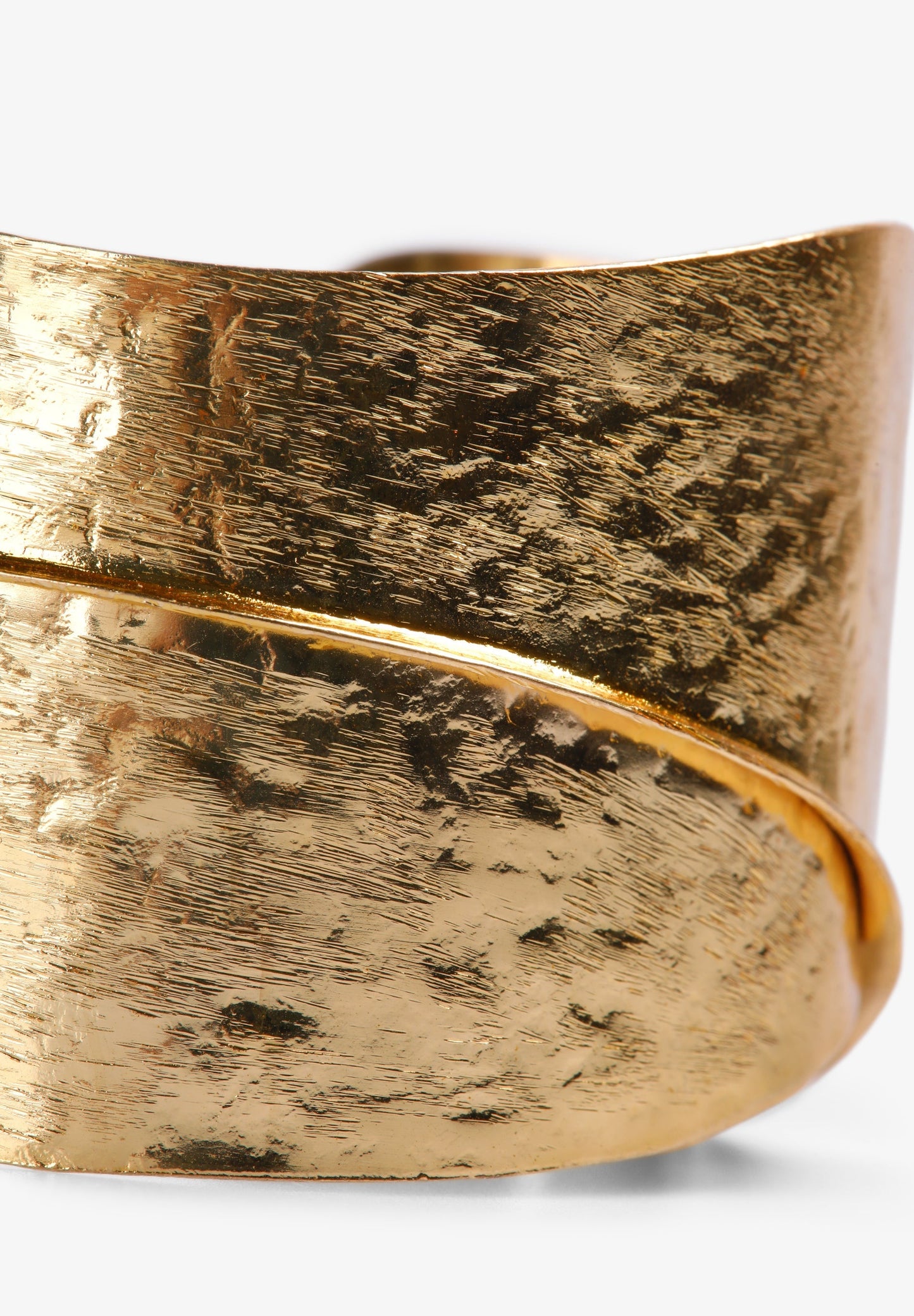 GOLD TONE BRACELET