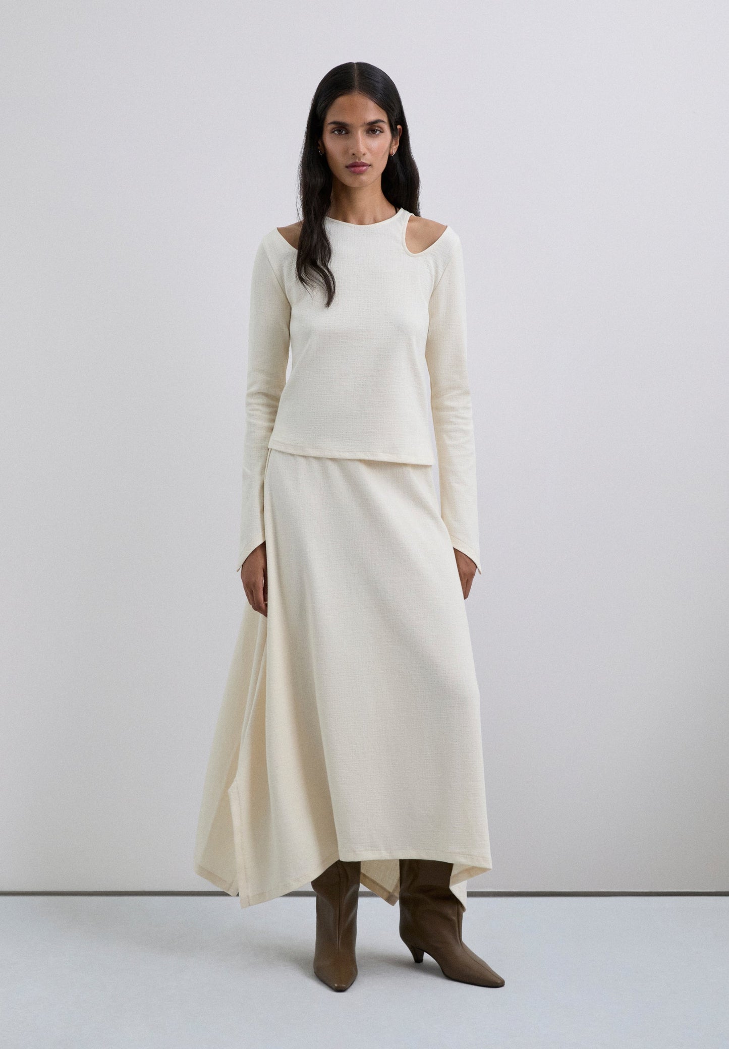 T-SHIRT LANGE MOUW ASYMMETRISCH
