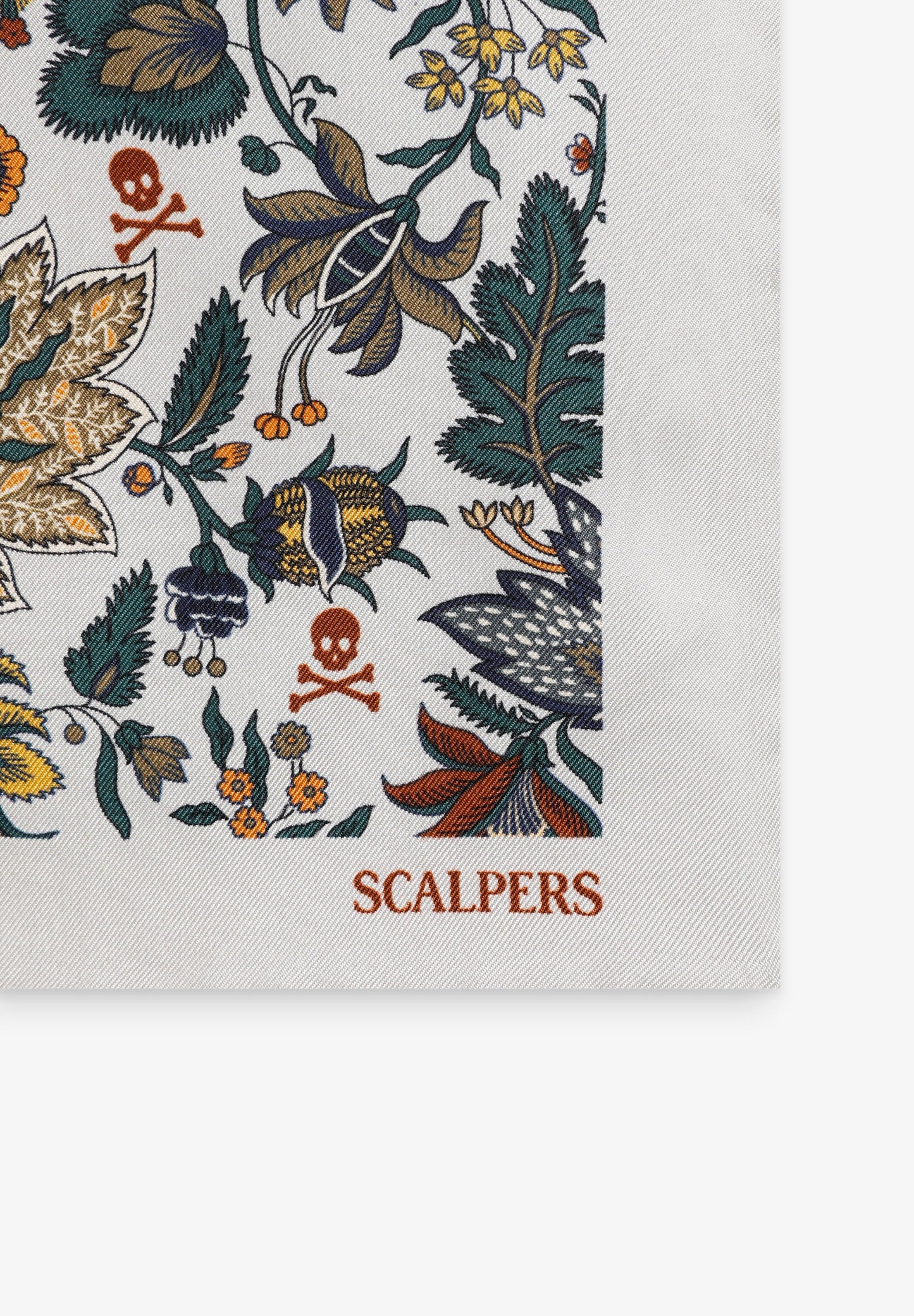 SEIDENTUCH MIT BLUMENPRINT