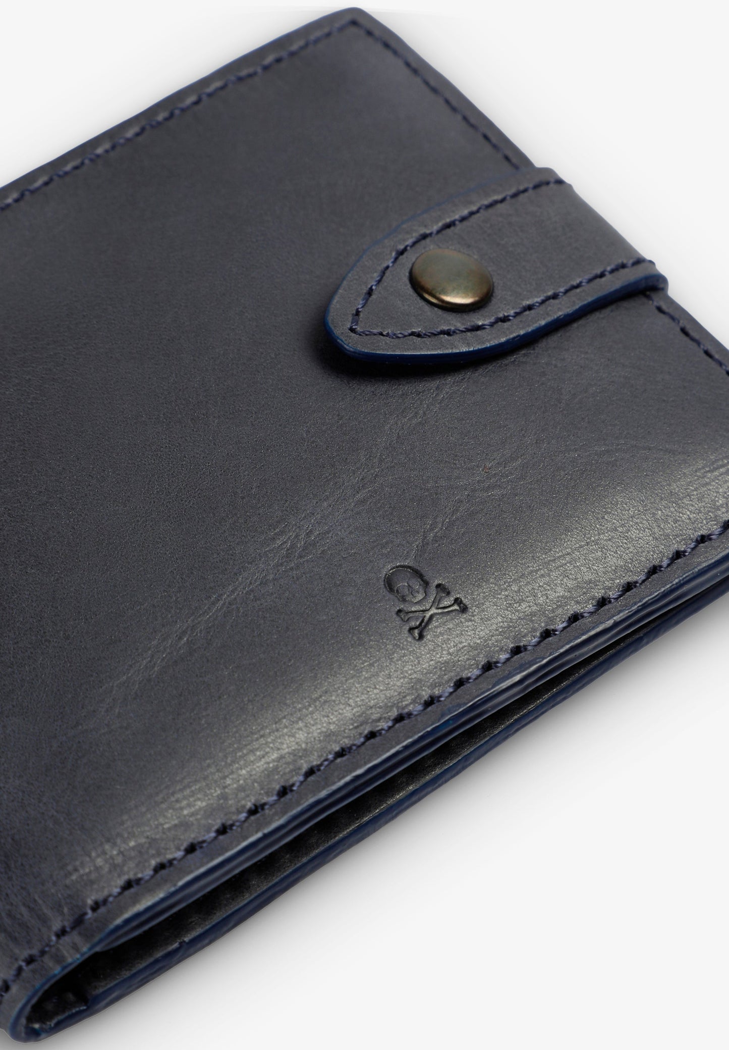 LEDER-BRIEFTASCHE MIT TOTENKOPF-PRÄGUNG