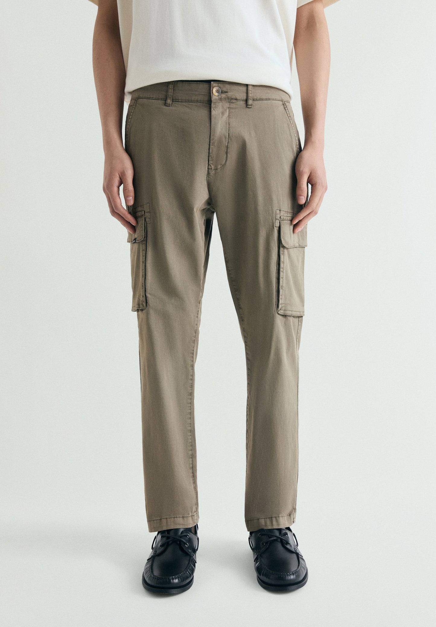 CARGO TROUSERS