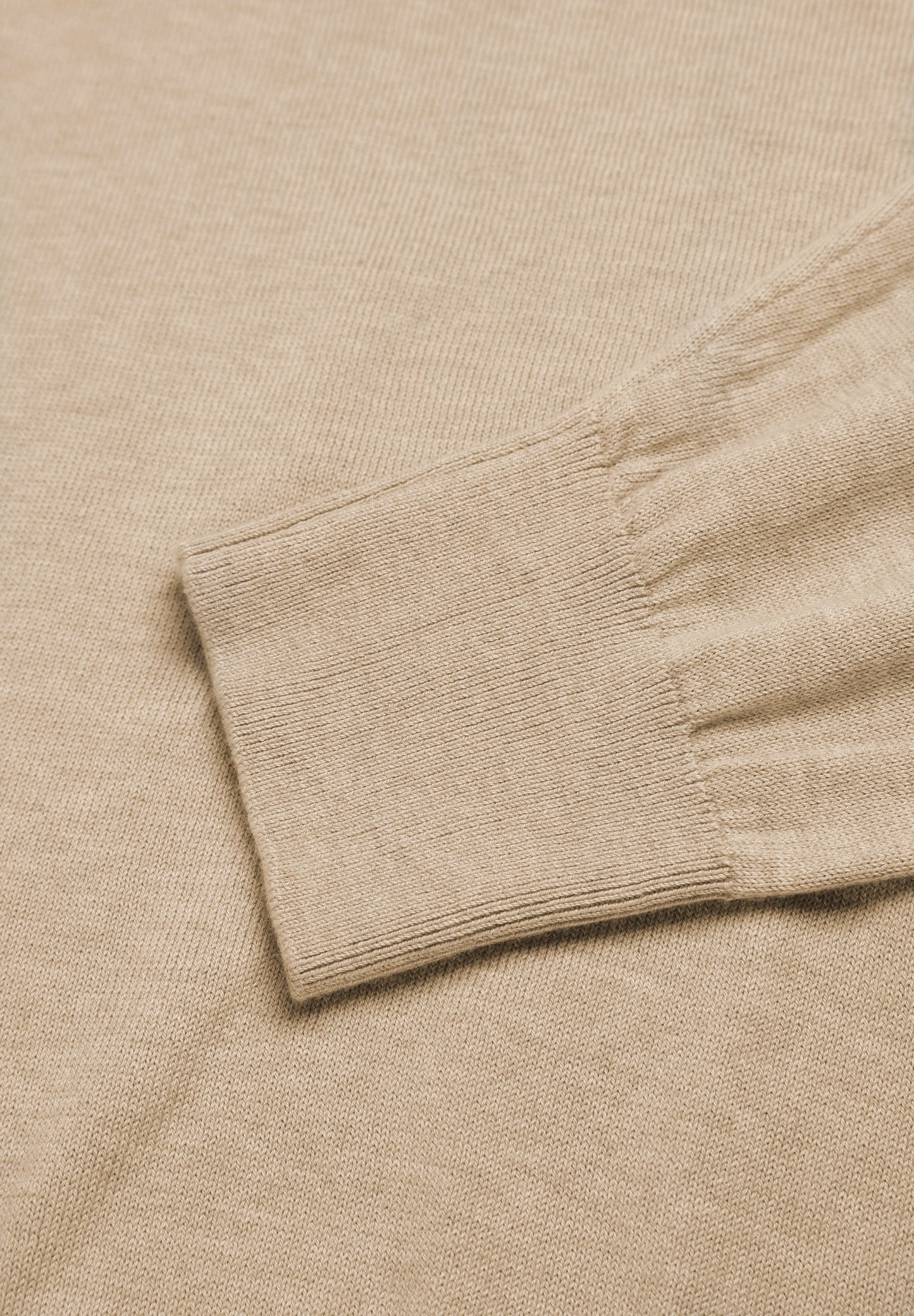 SUPIMA-PULLOVER MIT FARBLICH PASSENDER STICKEREI