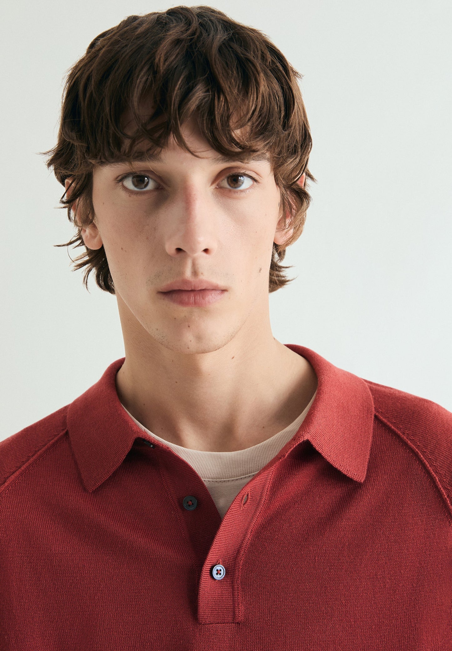 PULLOVER MIT POLOKRAGEN UND RAGLANÄRMELN