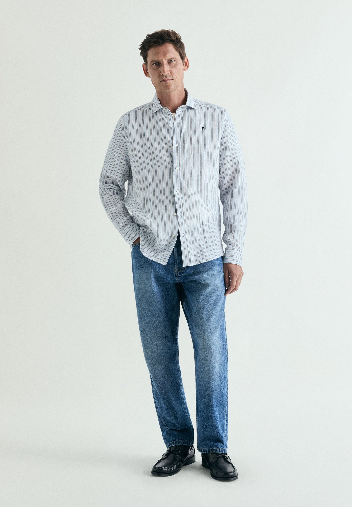 SLIM FIT LINEN SHIRT