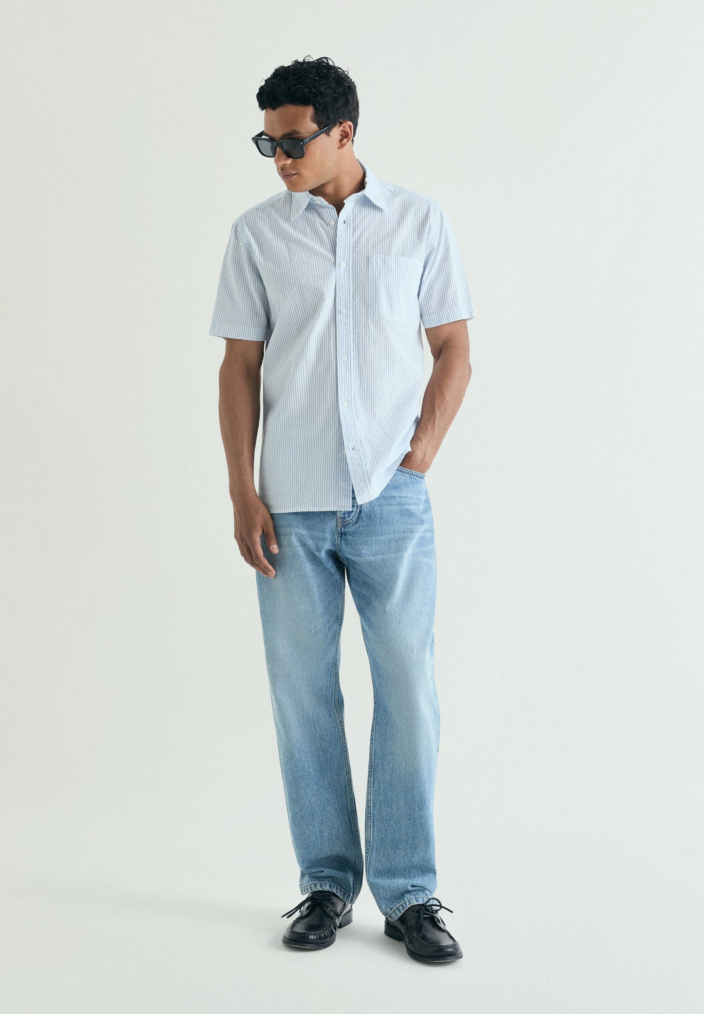 SHORT SLEEVE STRIPED SHIRT