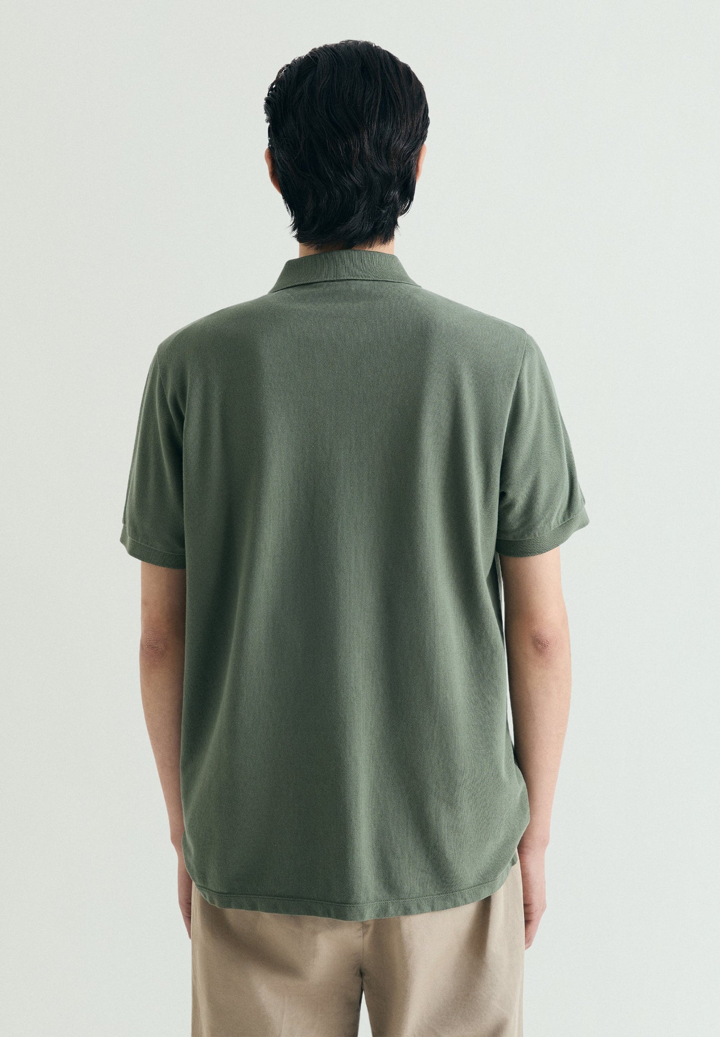 PIKEE-POLOSHIRT MIT FARBLICH ABGESETZTER STICKEREI