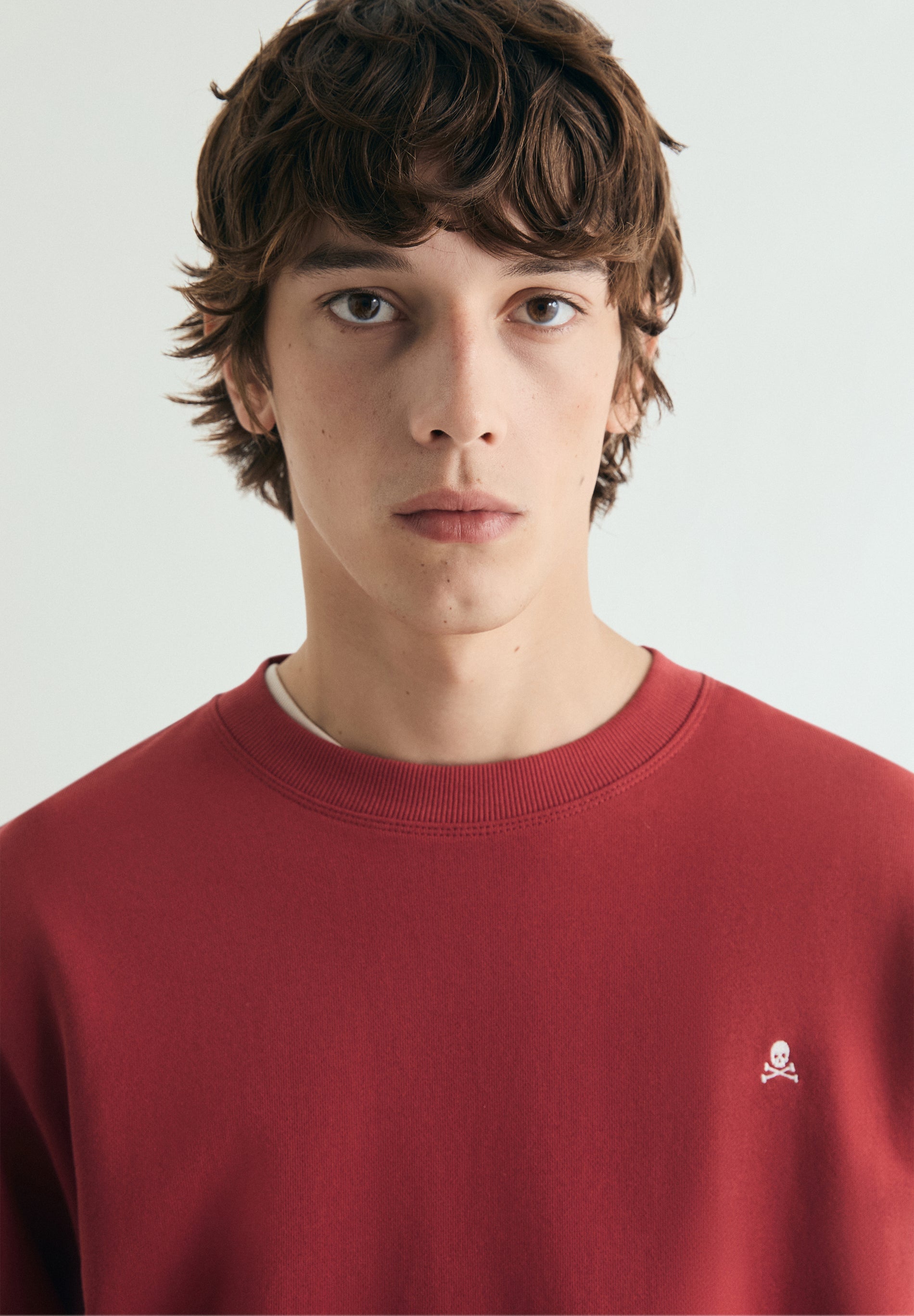 SWEATER CONTRASTEREND BORDUURSEL