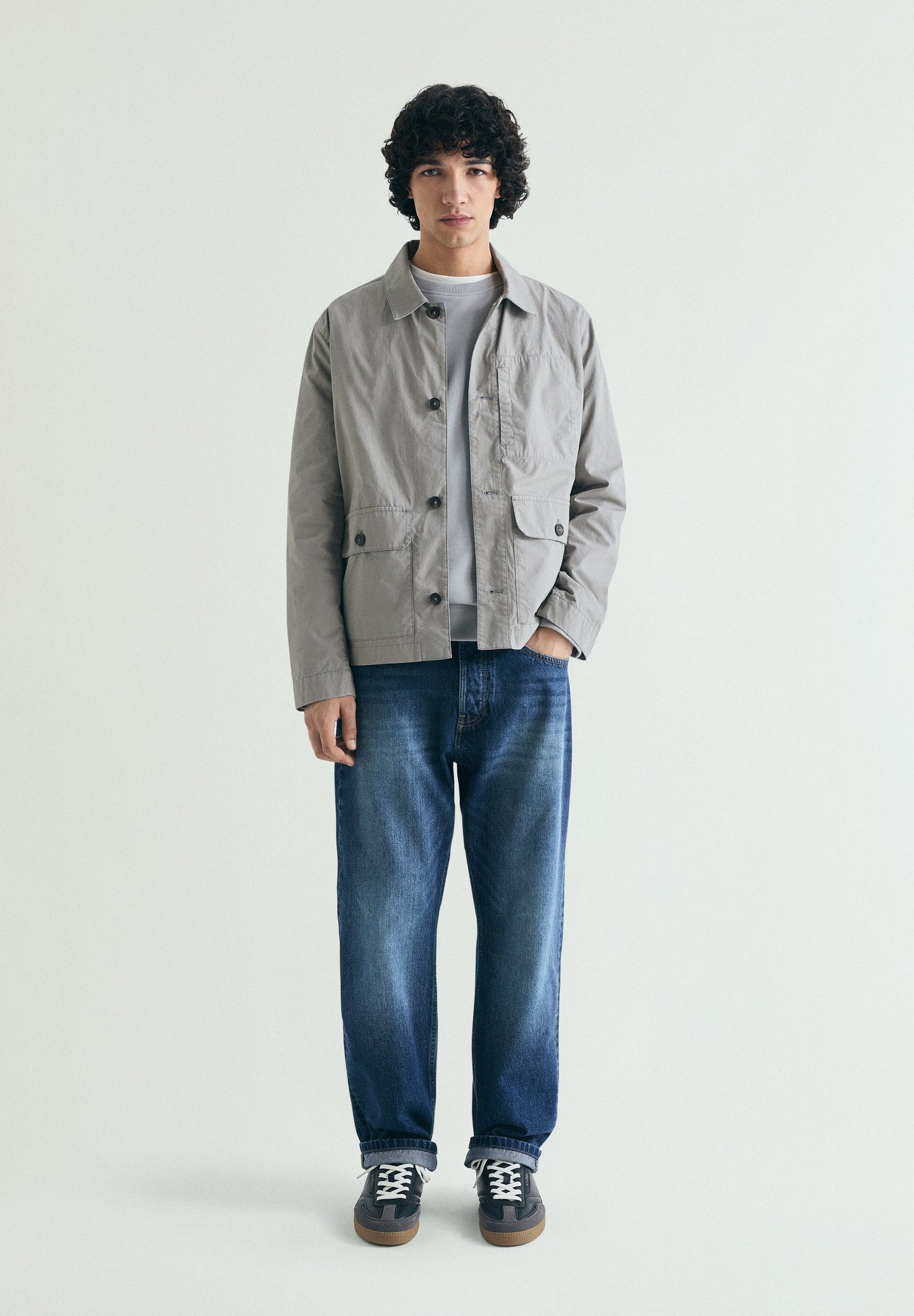 WASHED EMBROIDERED SWEATSHIRT